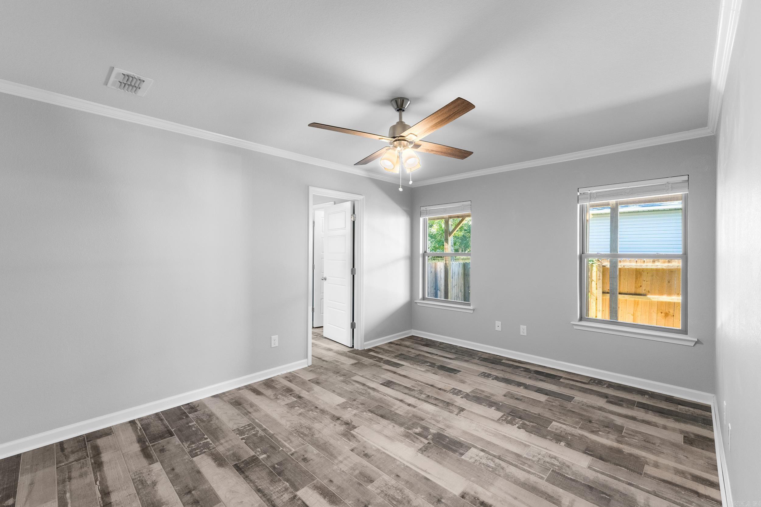 HUNTERS RUN - Residential