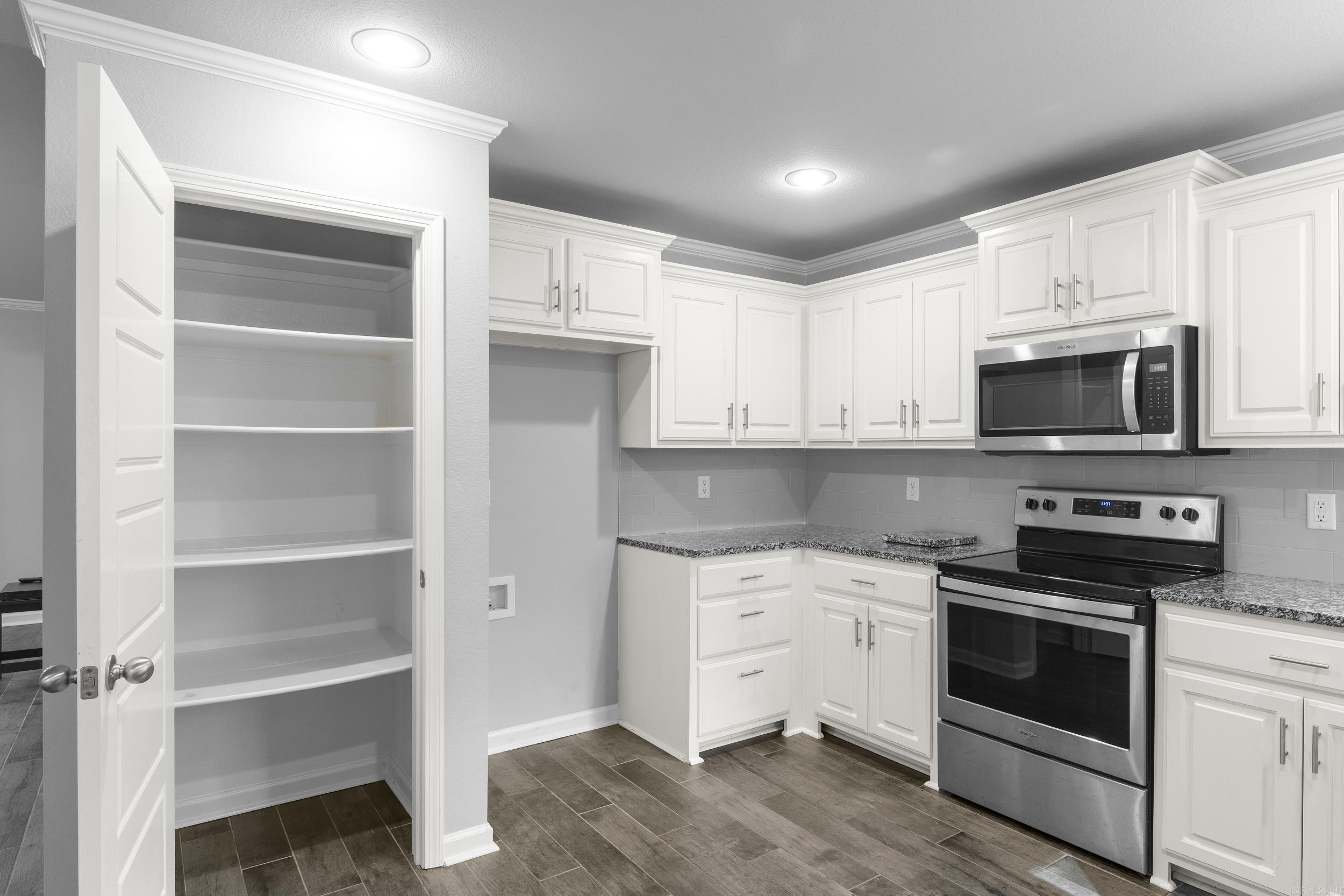 HUNTERS RUN - Residential