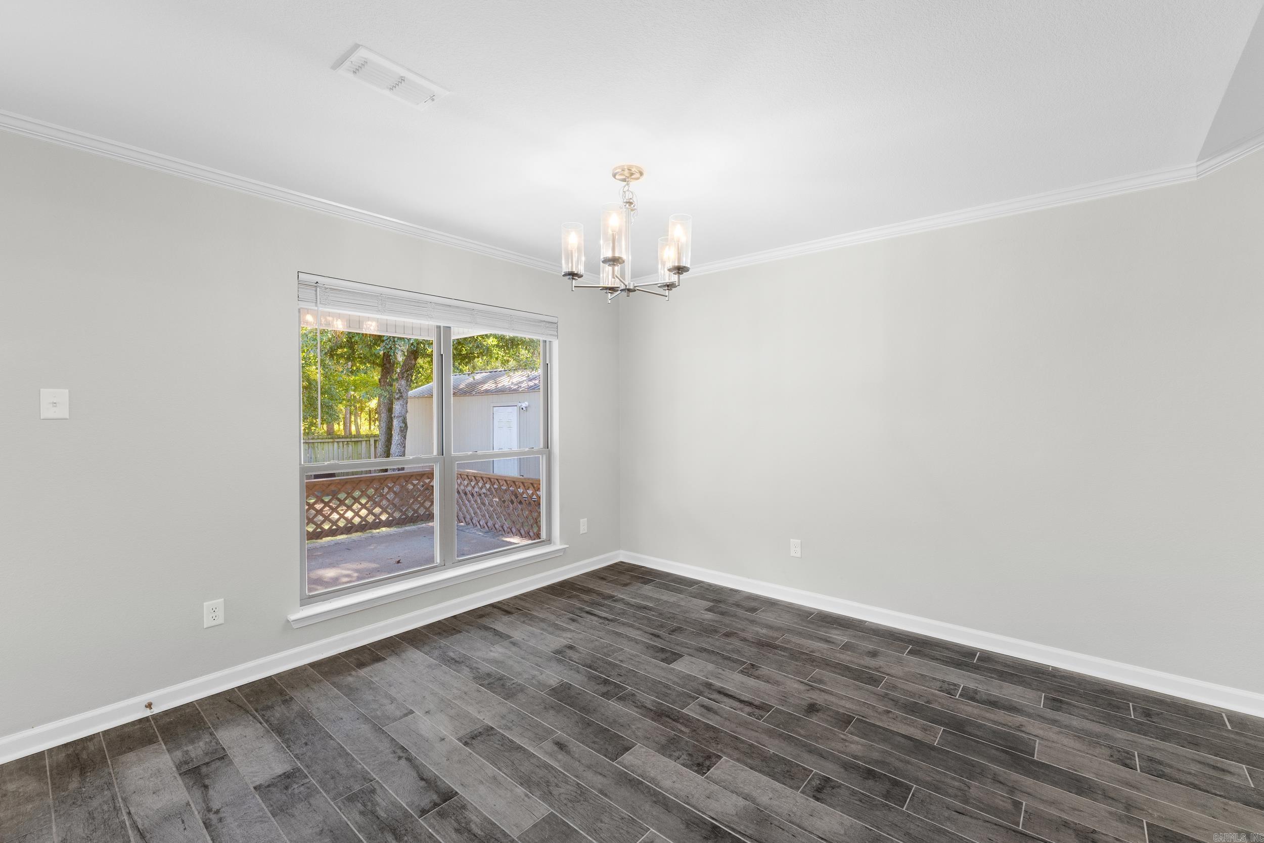 HUNTERS RUN - Residential