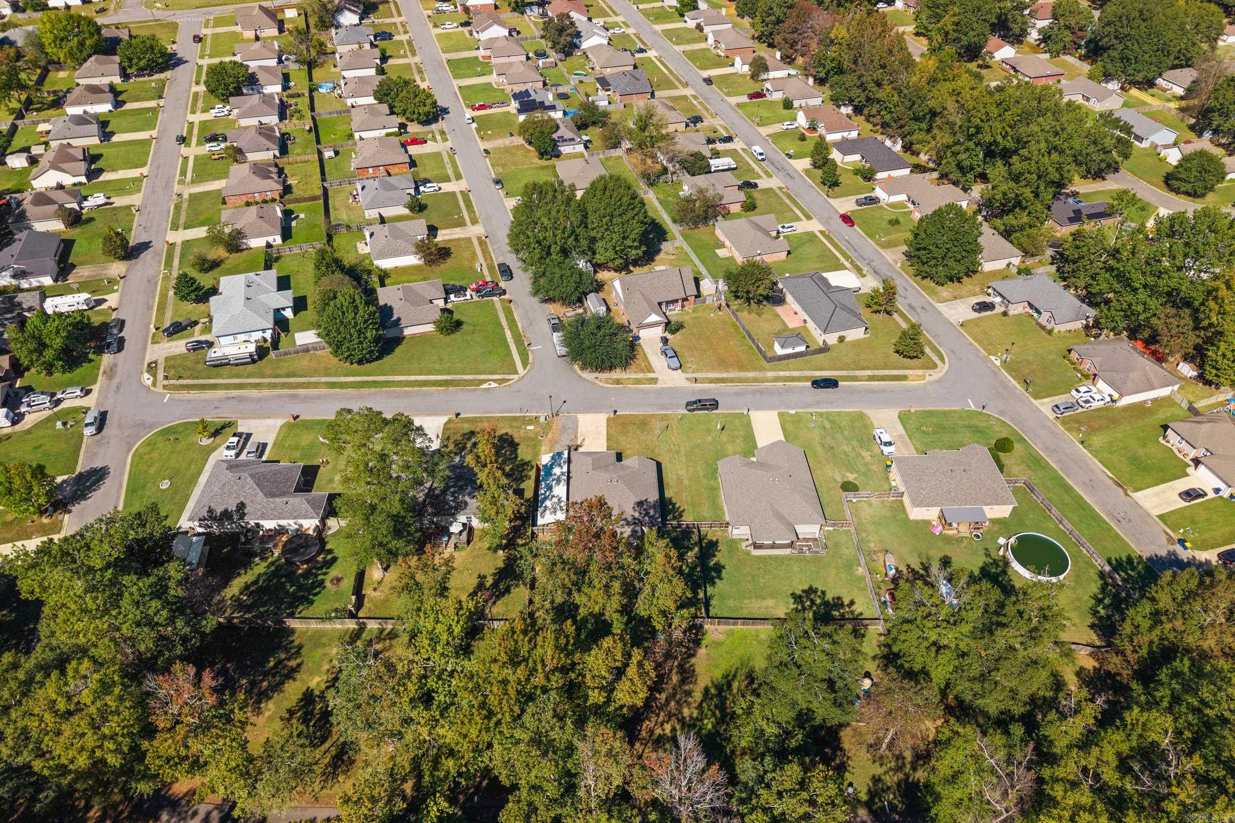 HUNTERS RUN - Residential