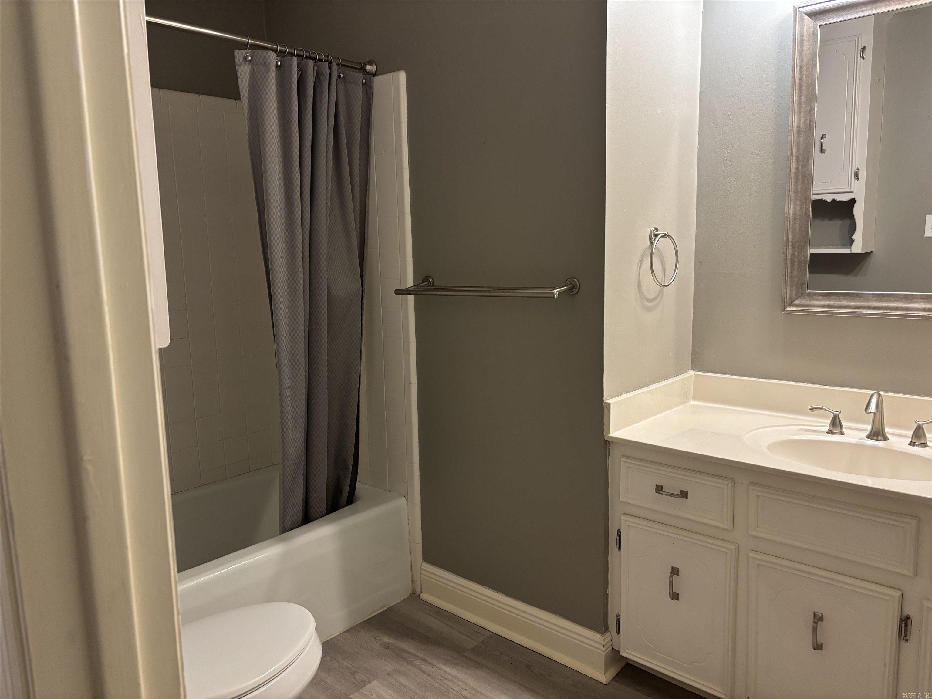 ECHO VALLEY PARK - Residential