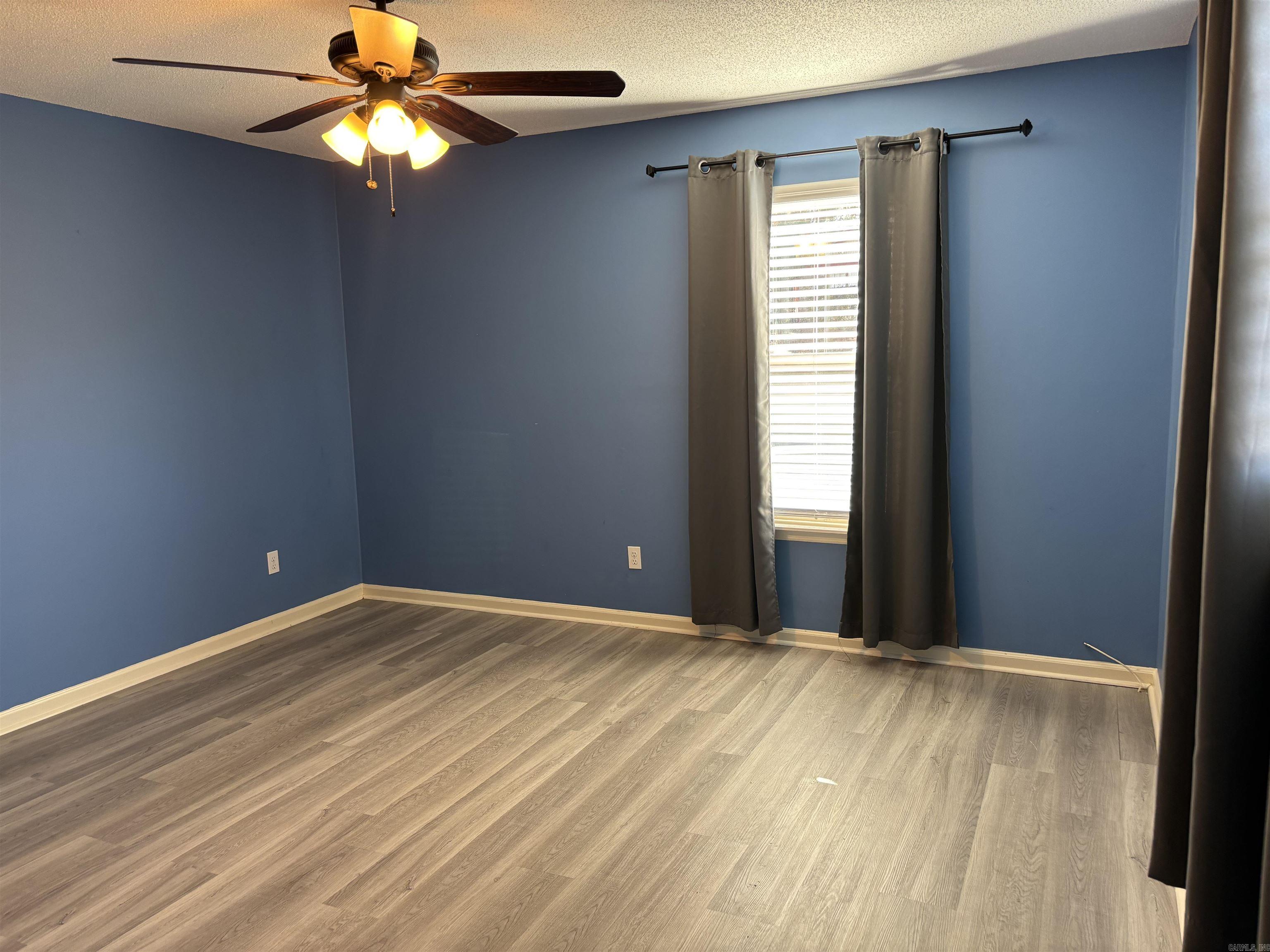 ECHO VALLEY PARK - Residential