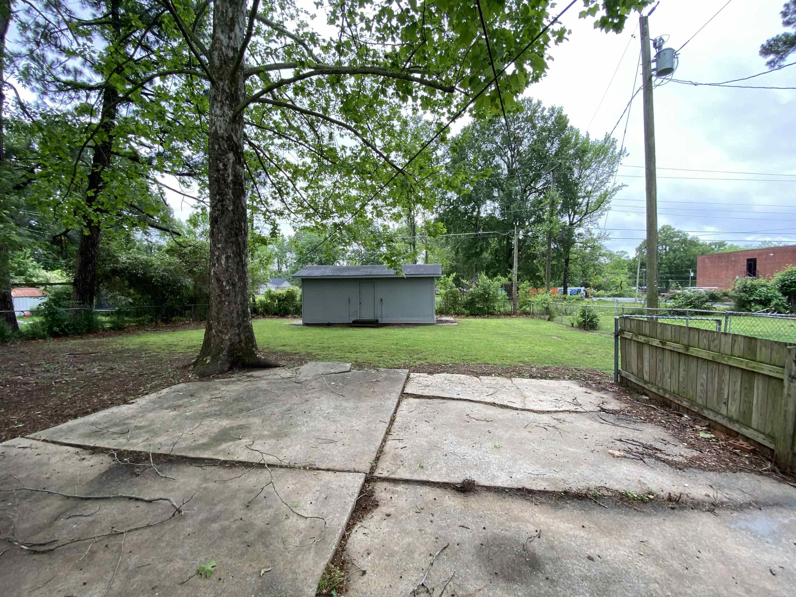 Oak View - Residential