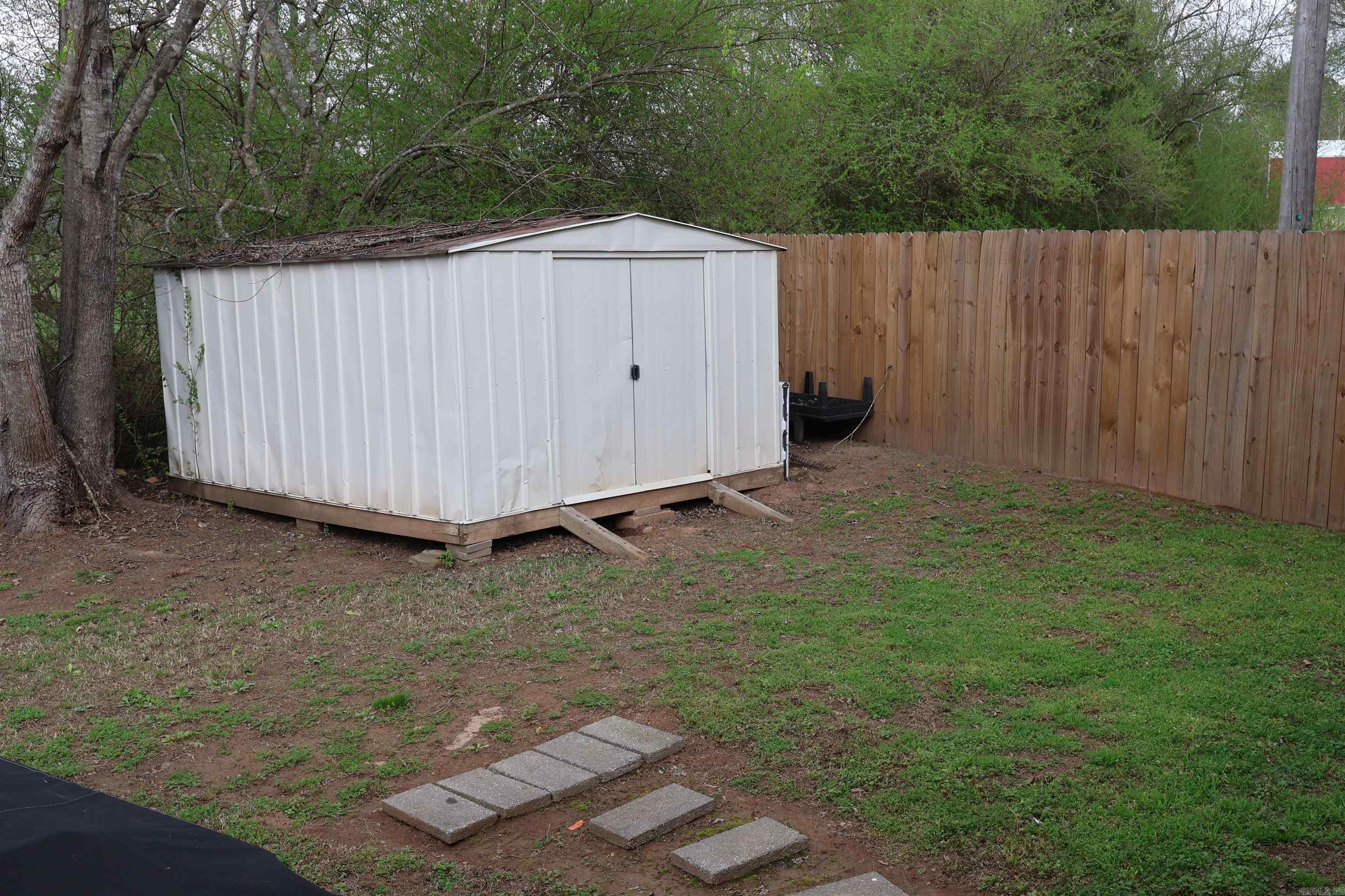 SUNNYBROOK - Residential