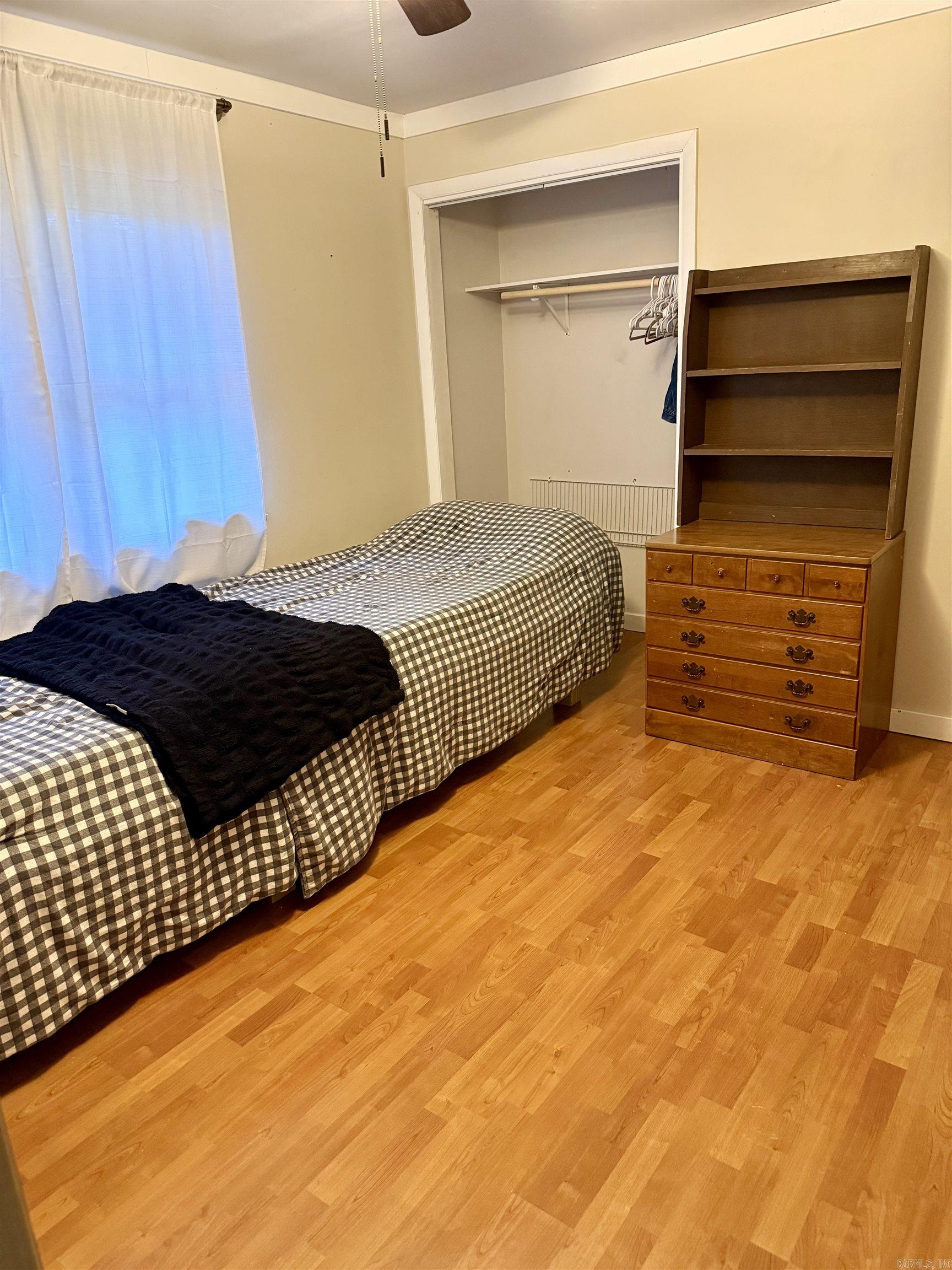 SUNNYBROOK - Residential