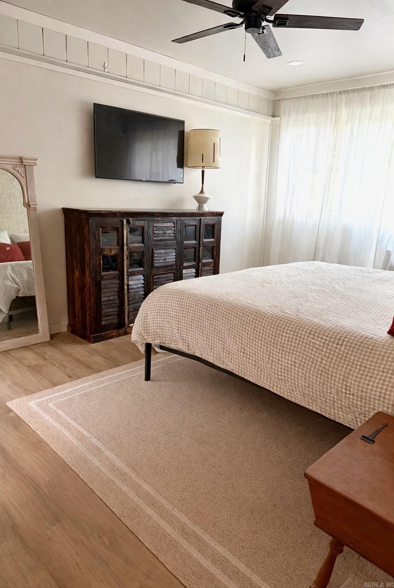 SUNNYBROOK - Residential