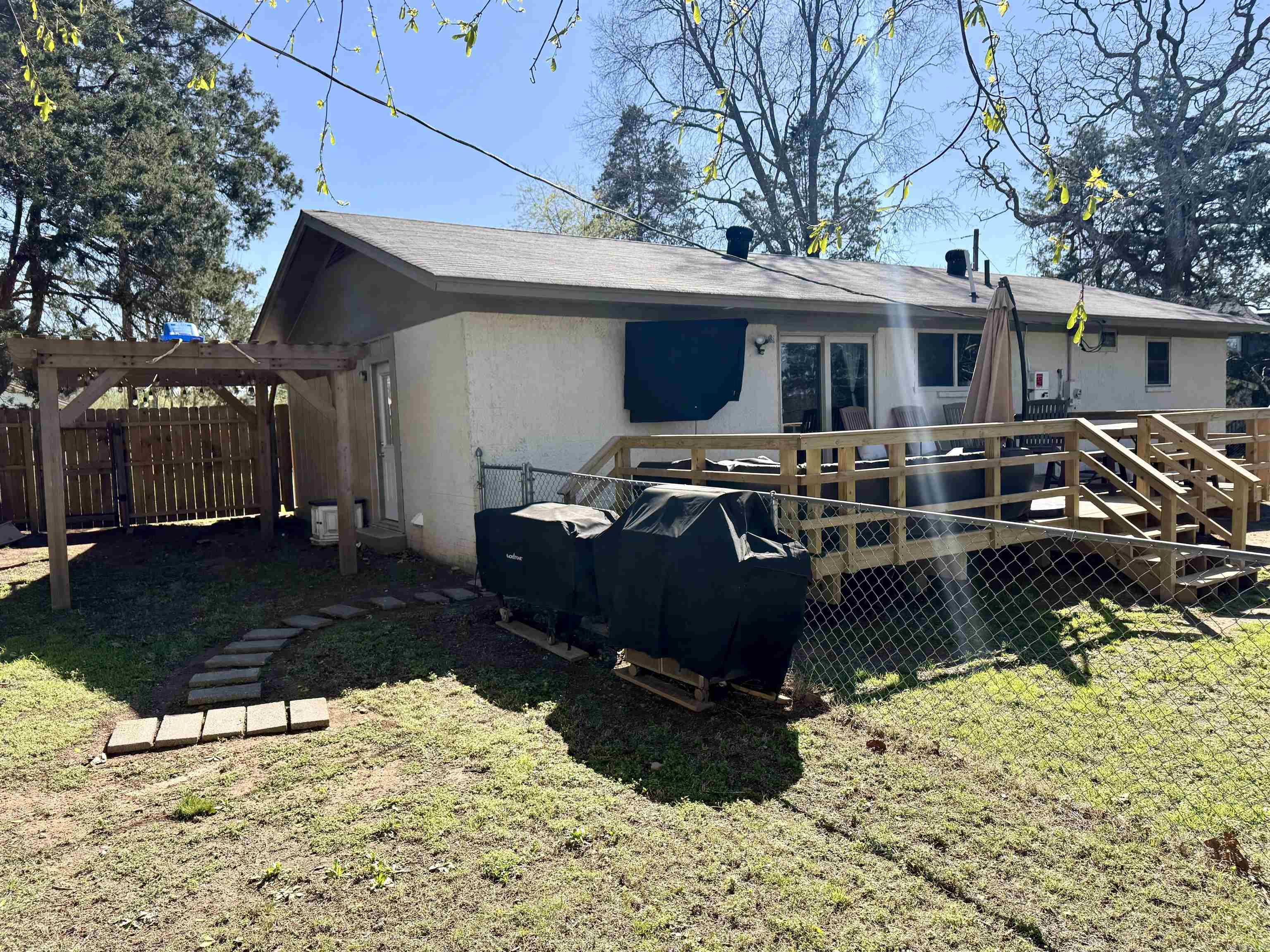 SUNNYBROOK - Residential