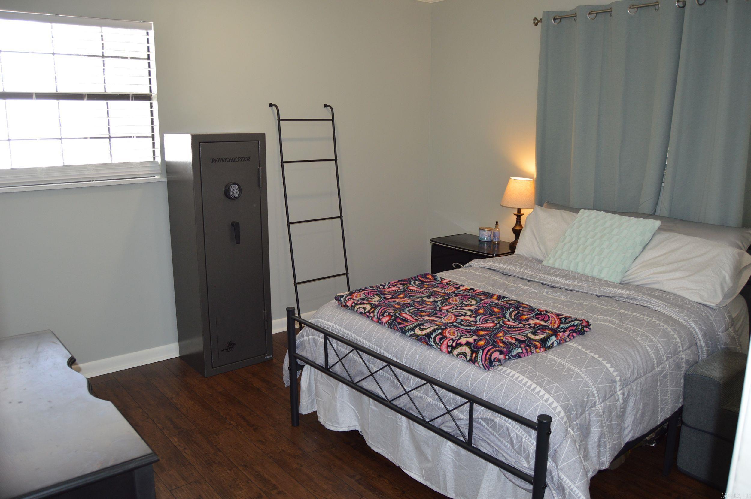 R DOBBS - Residential