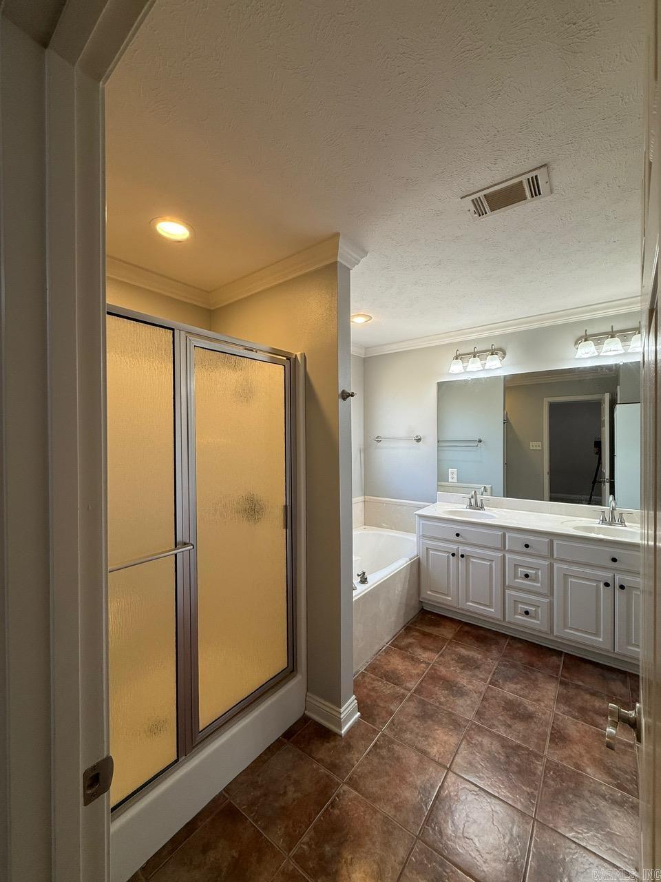 CAJUN COVE - Residential