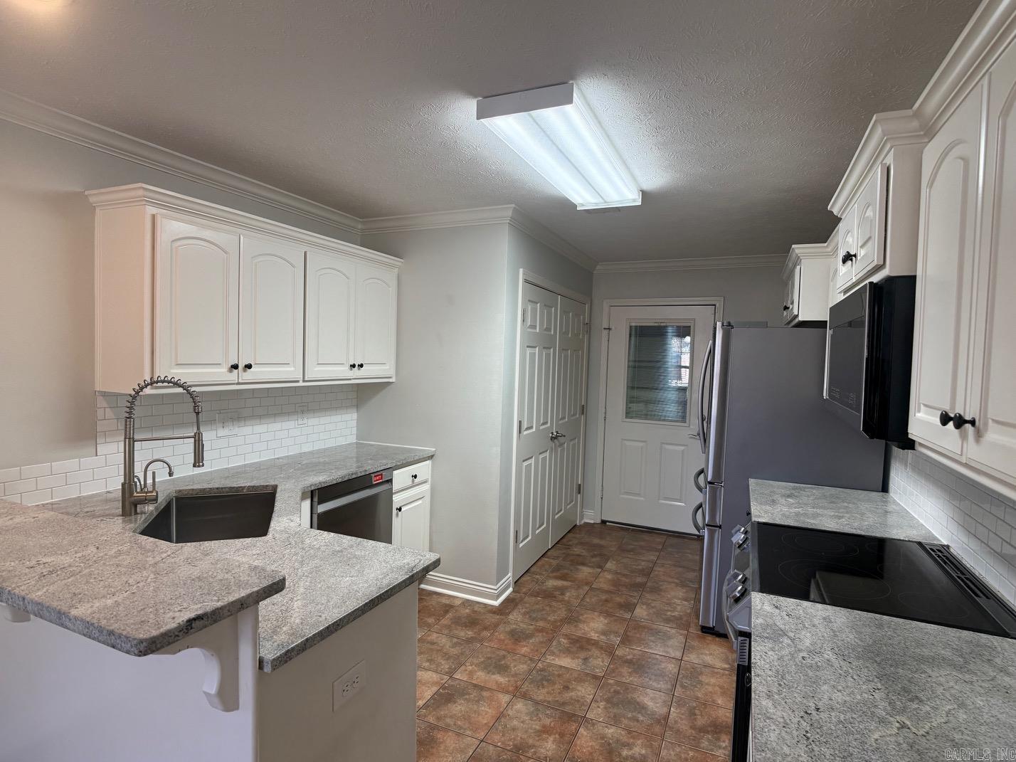 CAJUN COVE - Residential