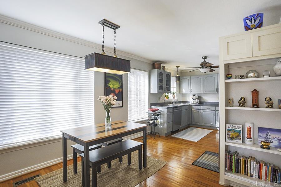 HILLCREST - Residential