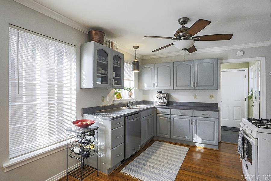 HILLCREST - Residential