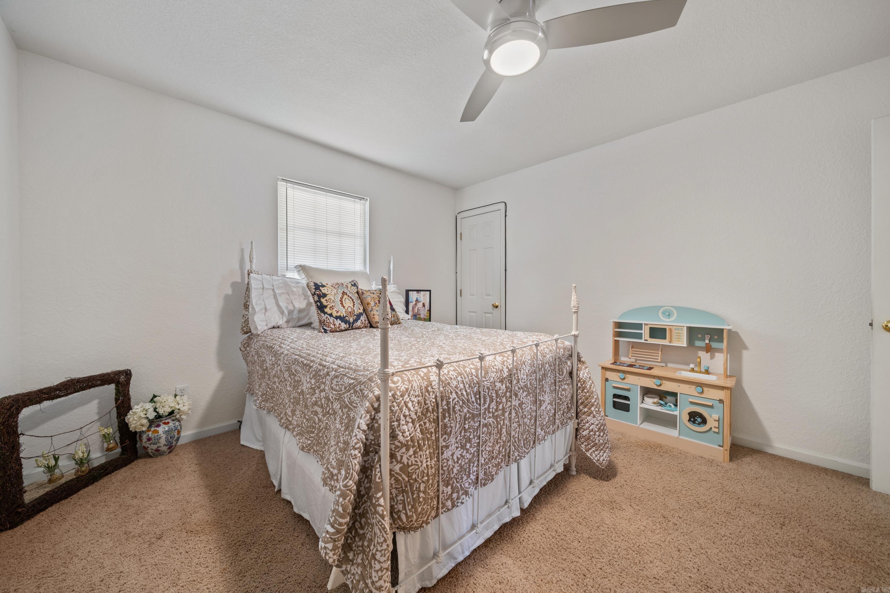 COMPADRE ESTATES - Residential