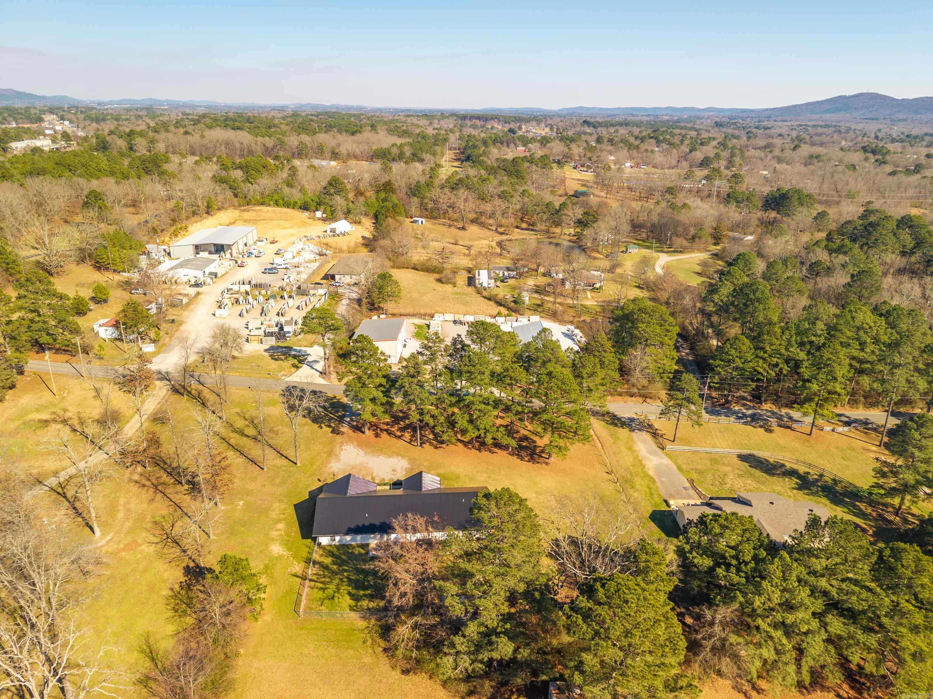 COMPADRE ESTATES - Residential