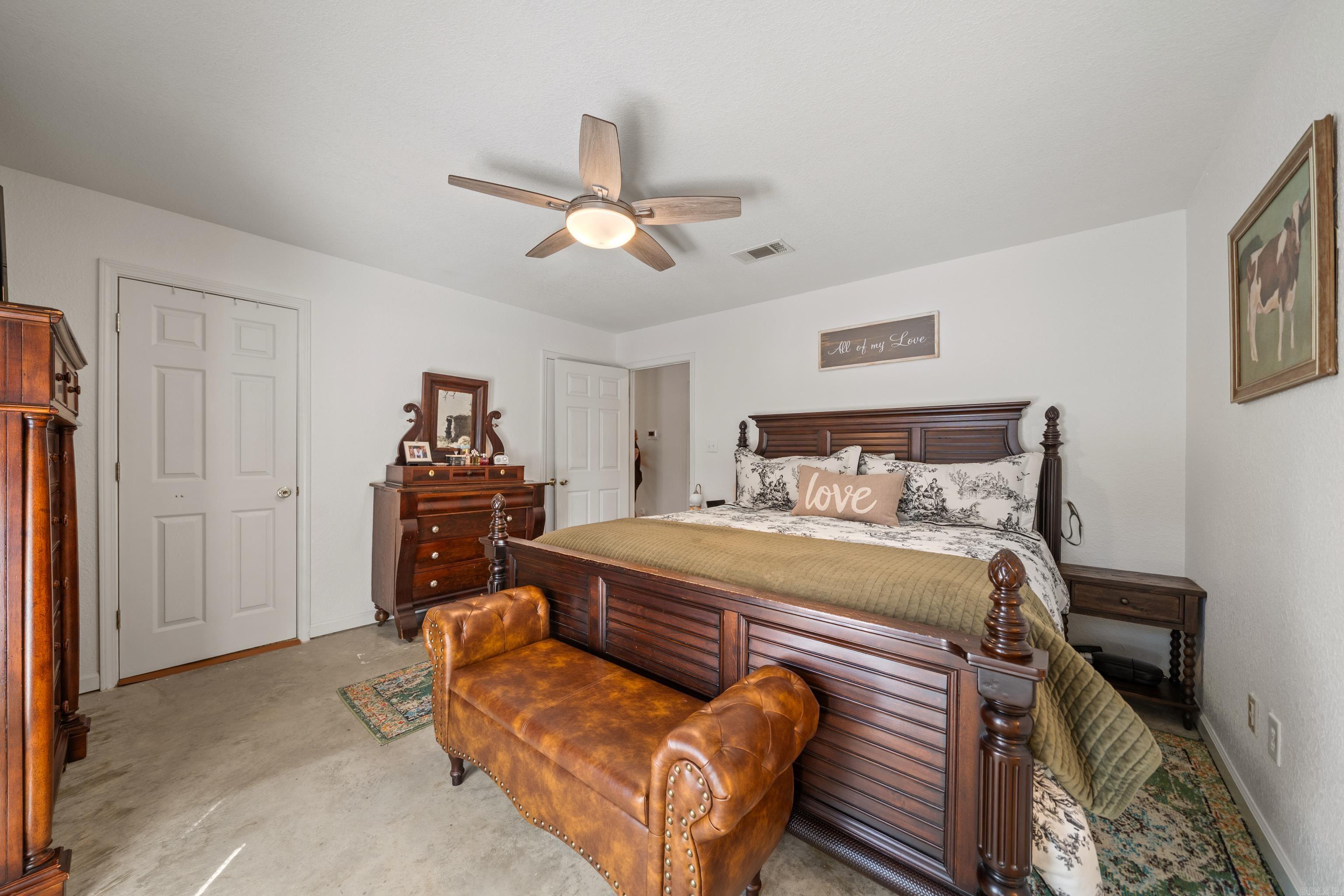 COMPADRE ESTATES - Residential