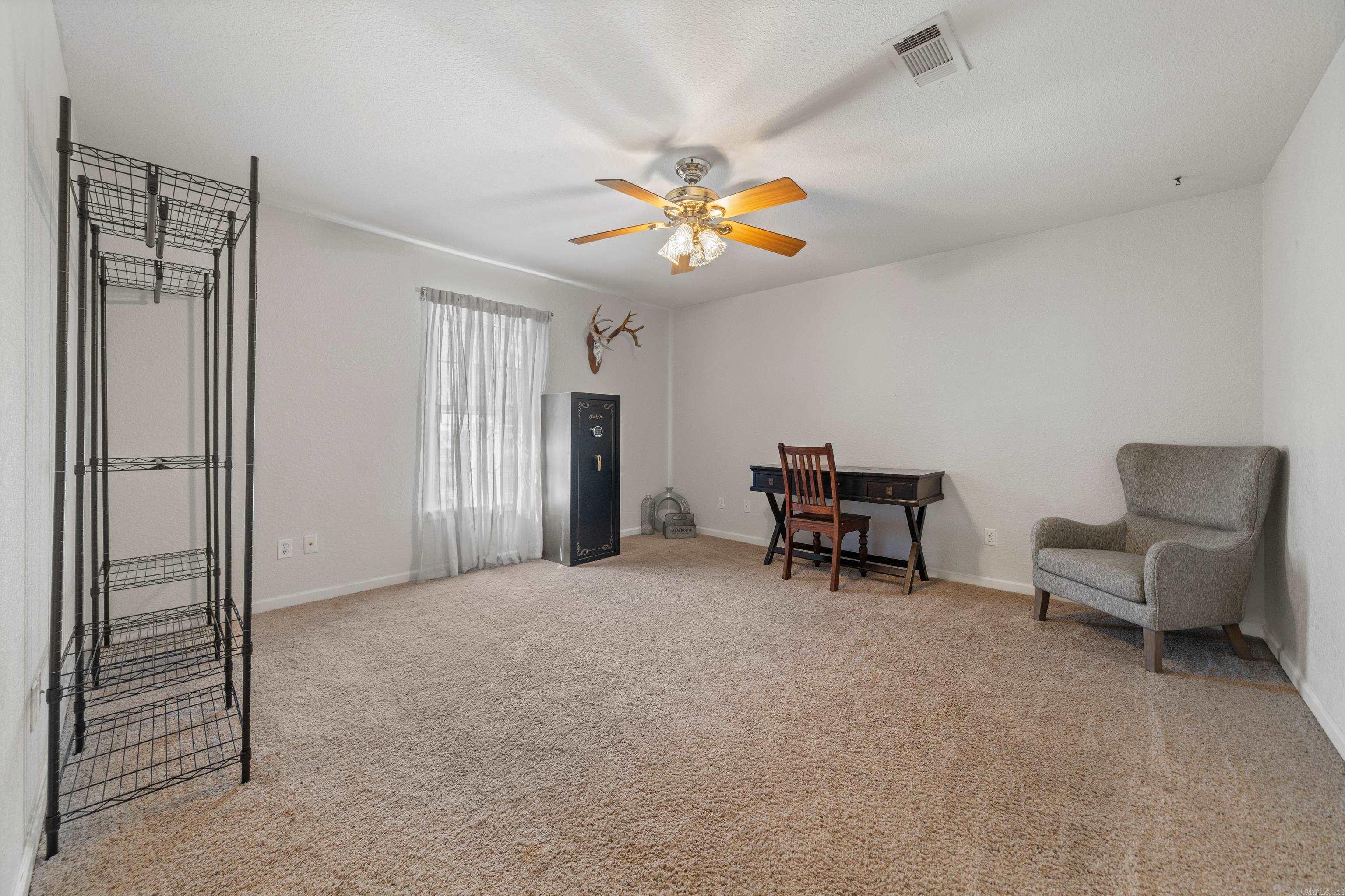 COMPADRE ESTATES - Residential