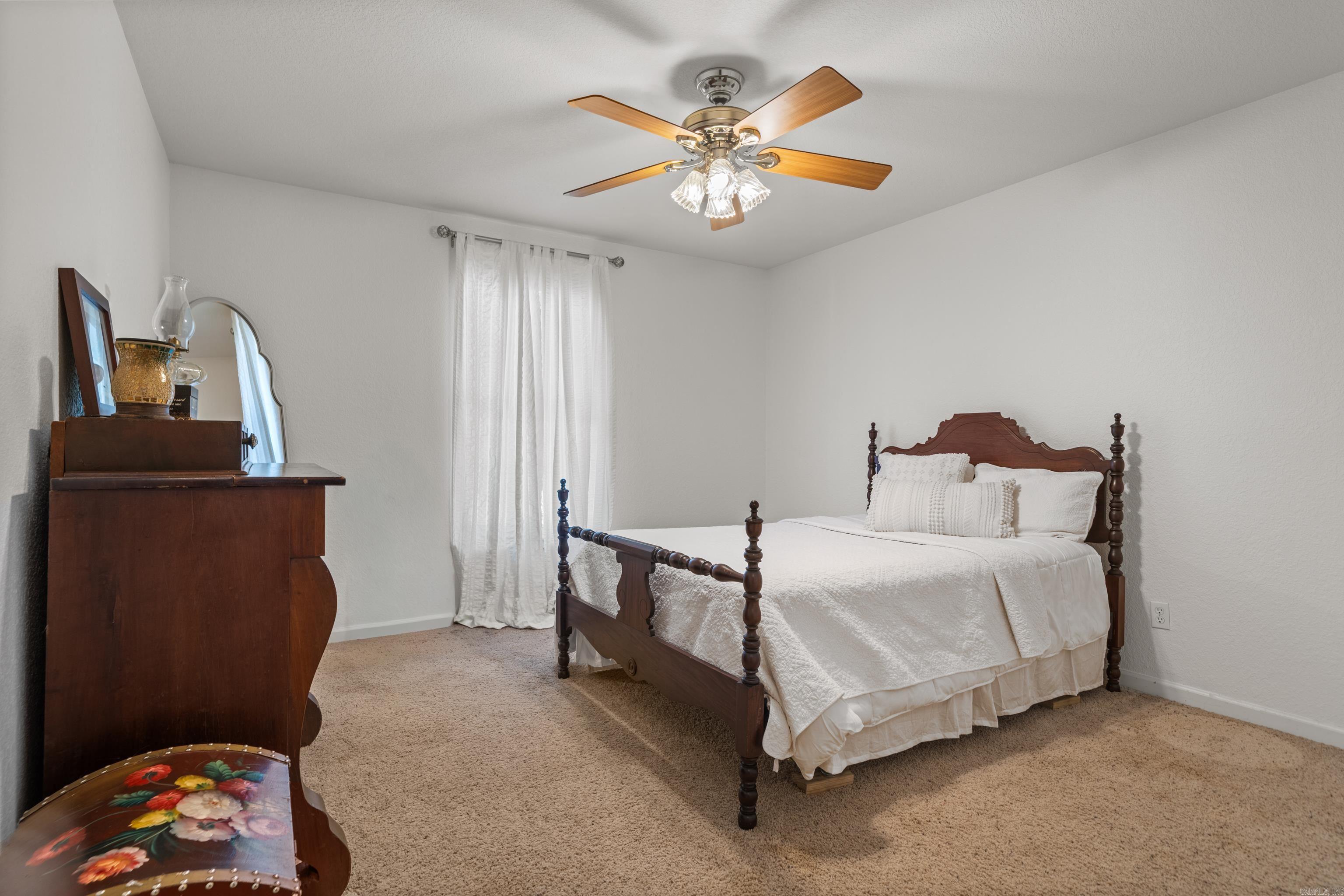 COMPADRE ESTATES - Residential