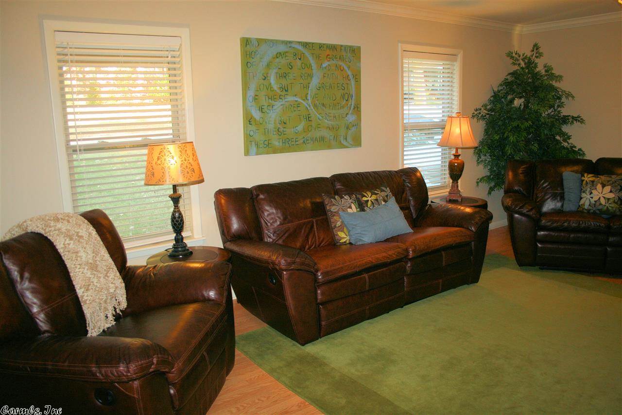 INDIAN HILLS - Residential