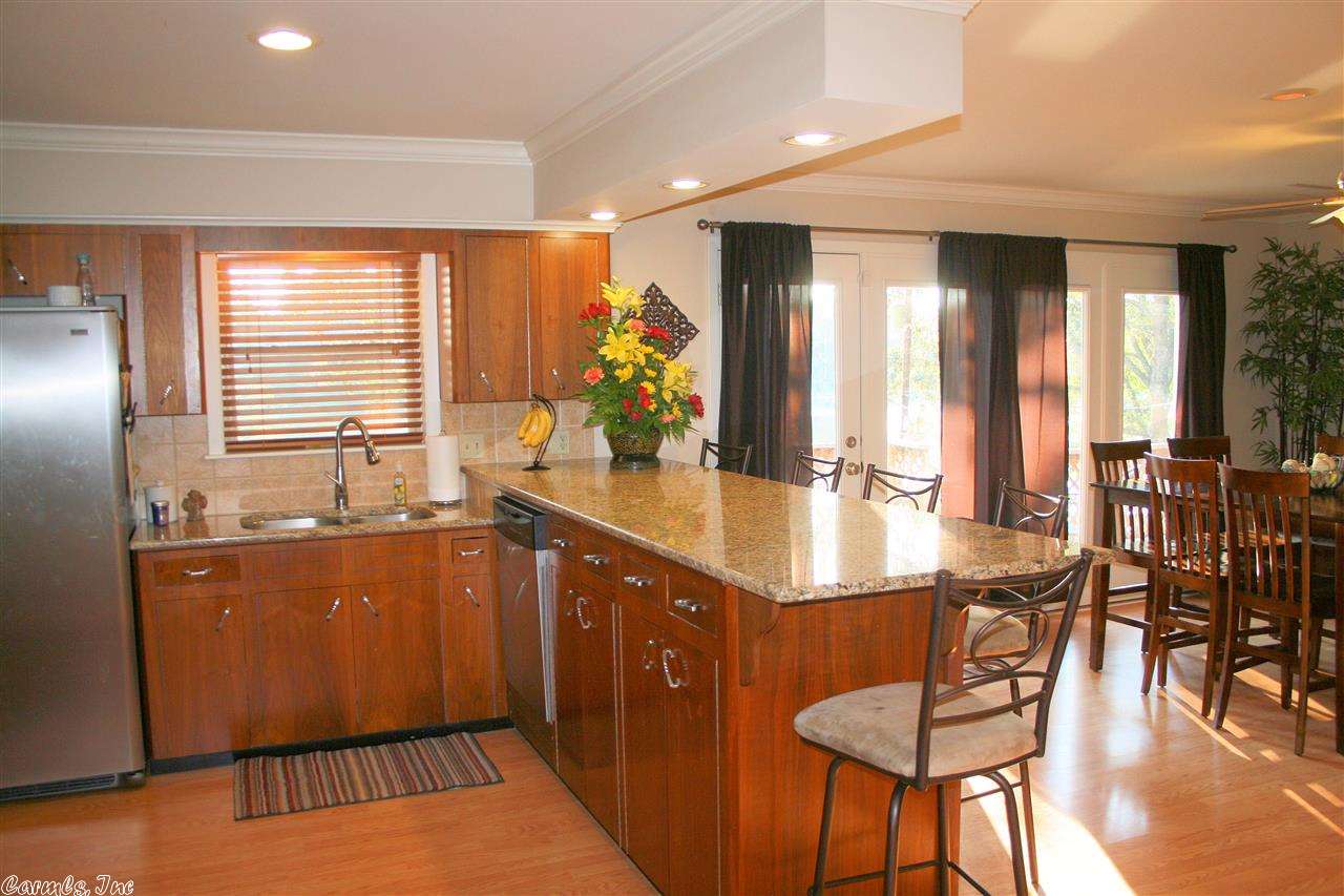 INDIAN HILLS - Residential