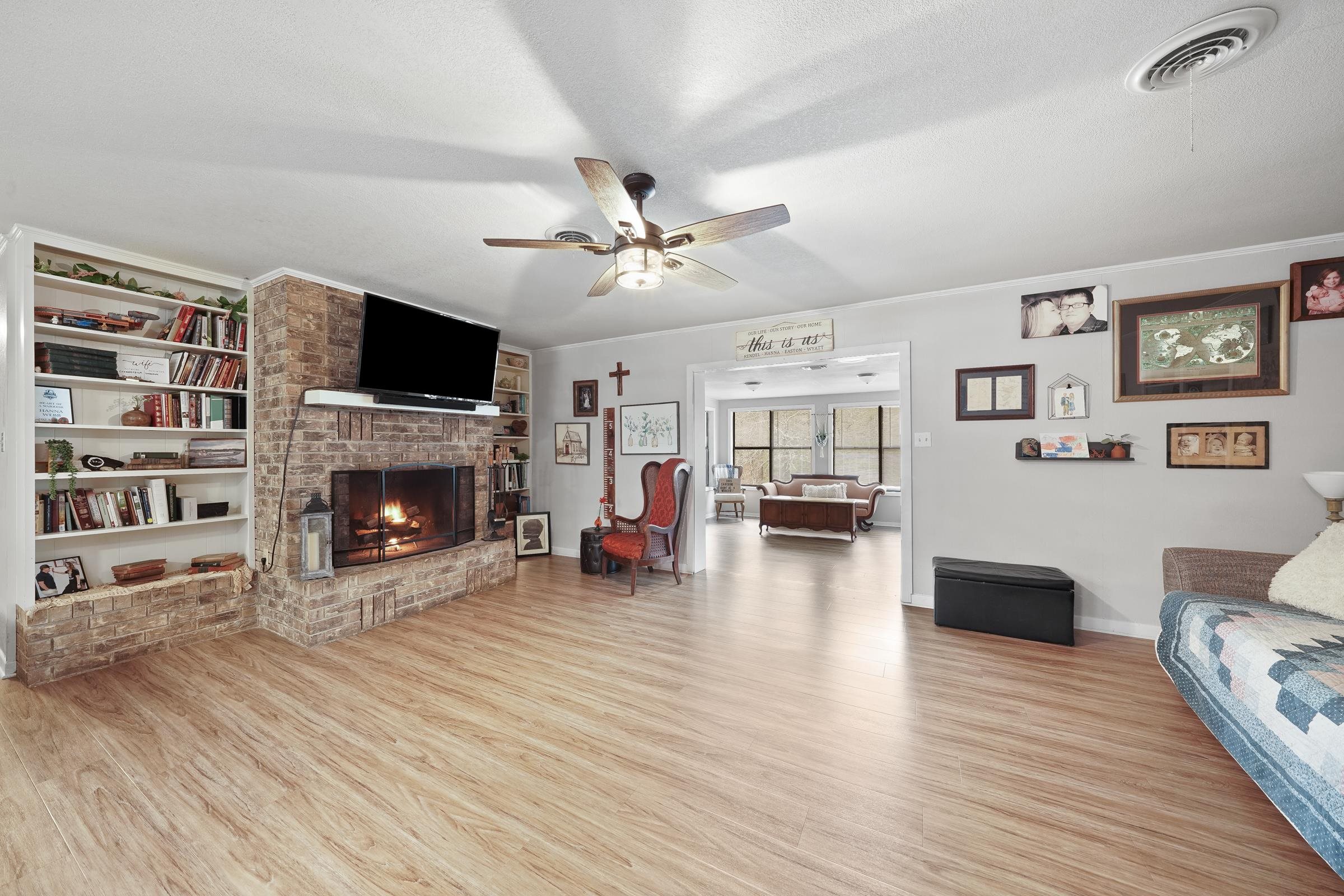 De Queen Lake - Residential