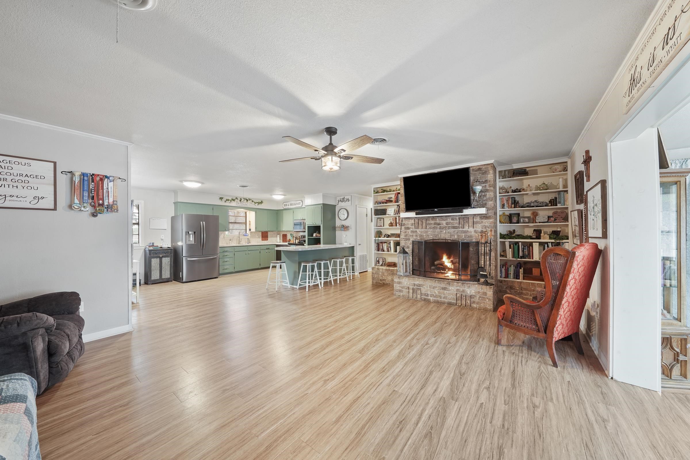 De Queen Lake - Residential