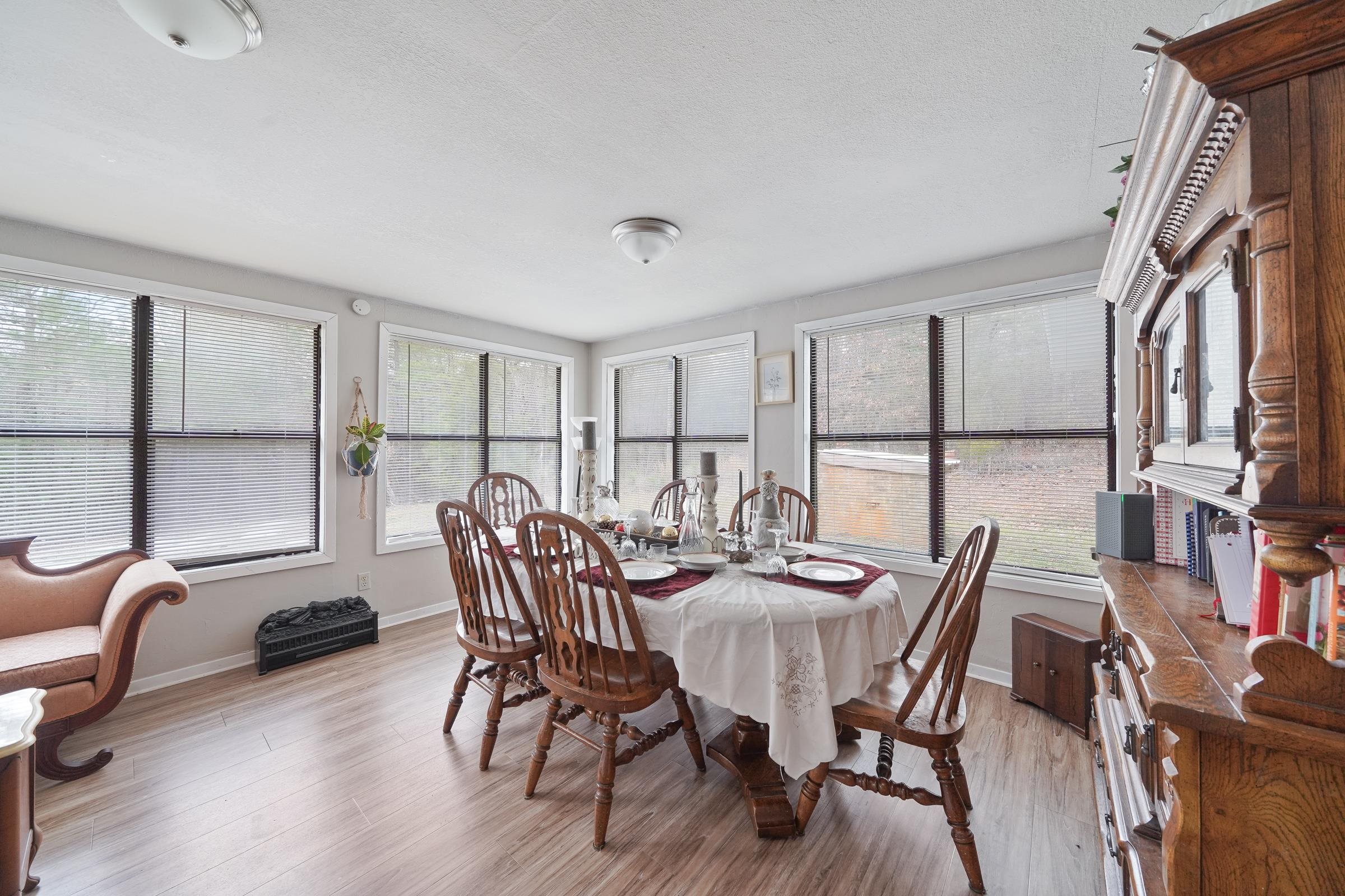 De Queen Lake - Residential