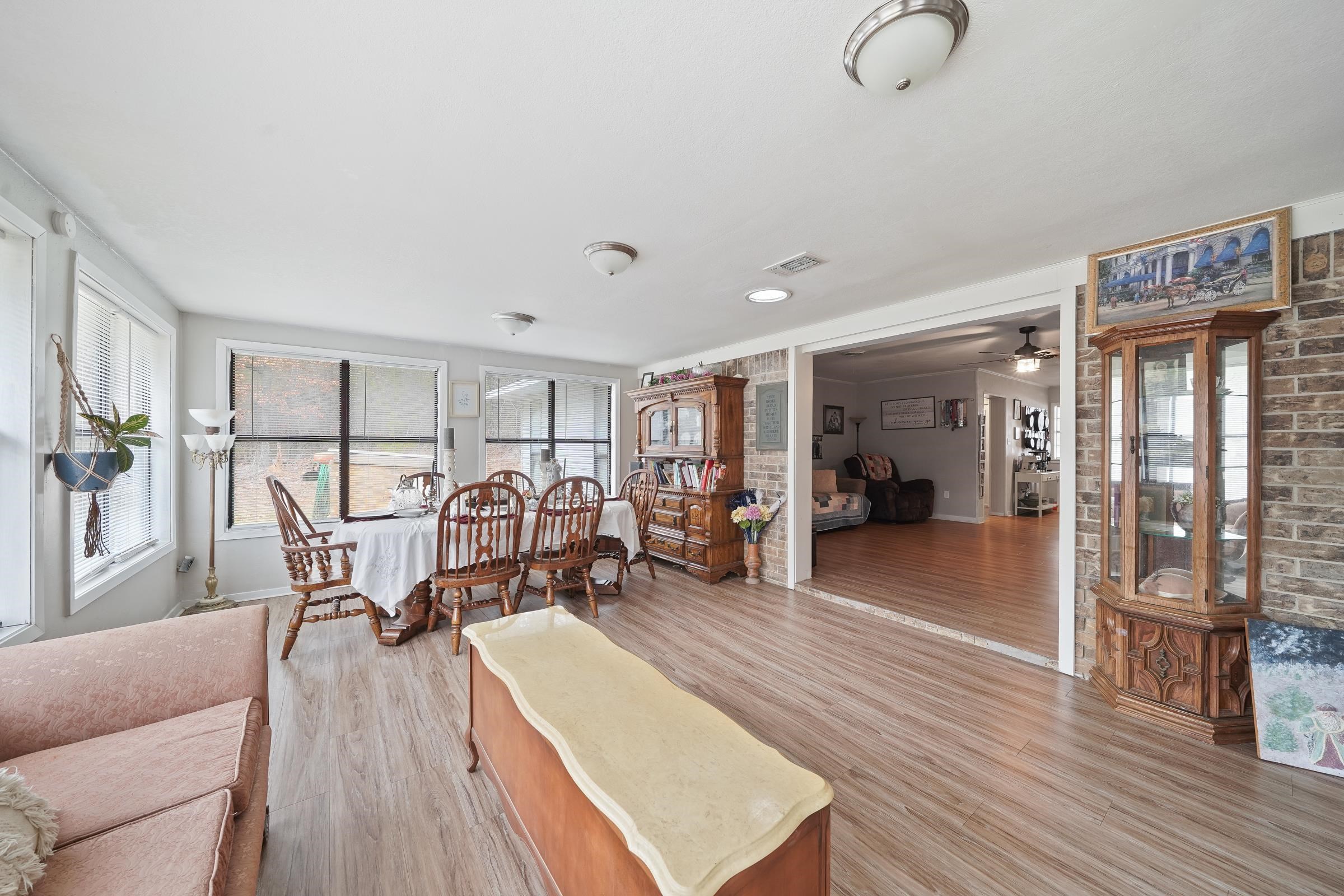 De Queen Lake - Residential