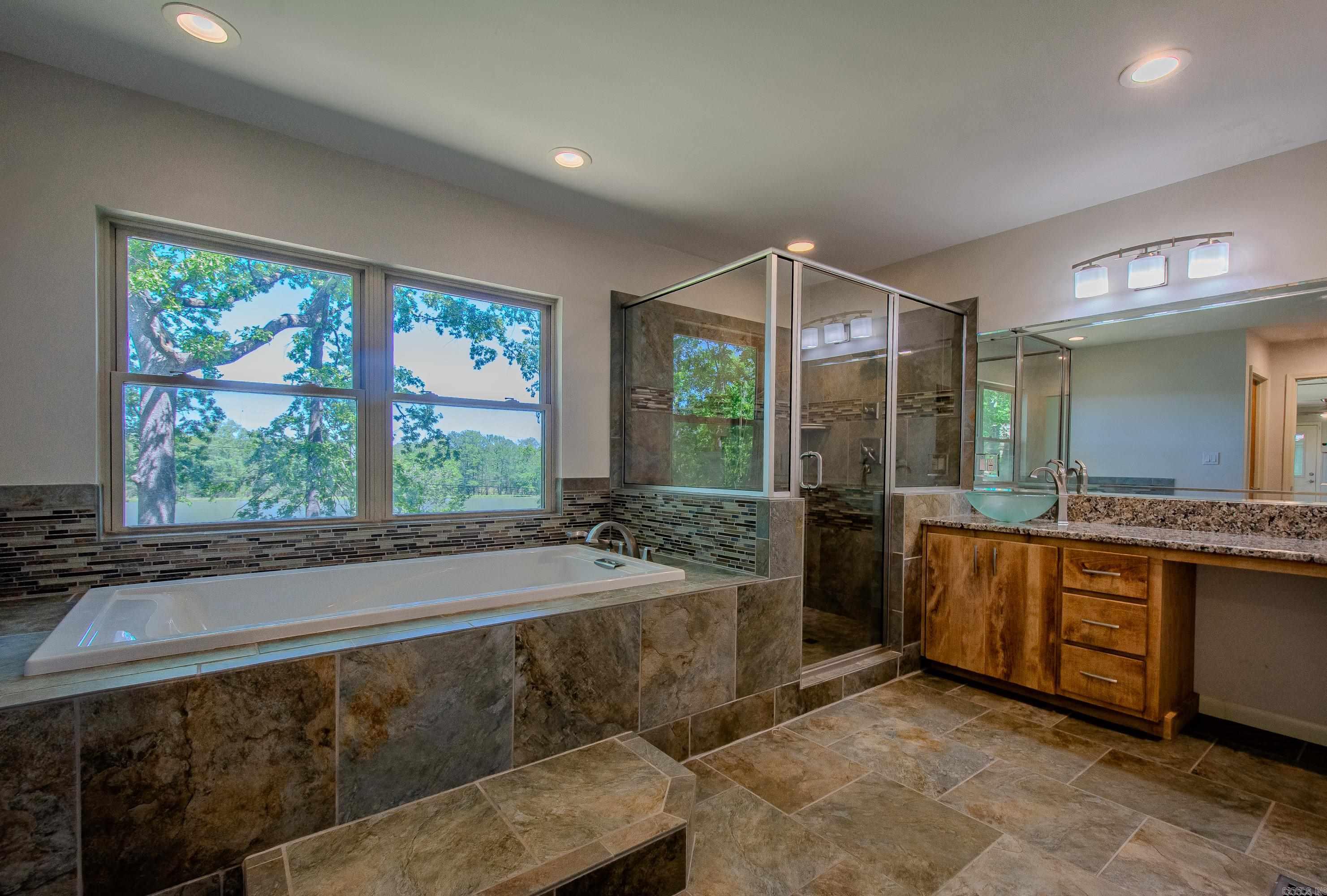 INDIANHEAD LAKES EST - Residential