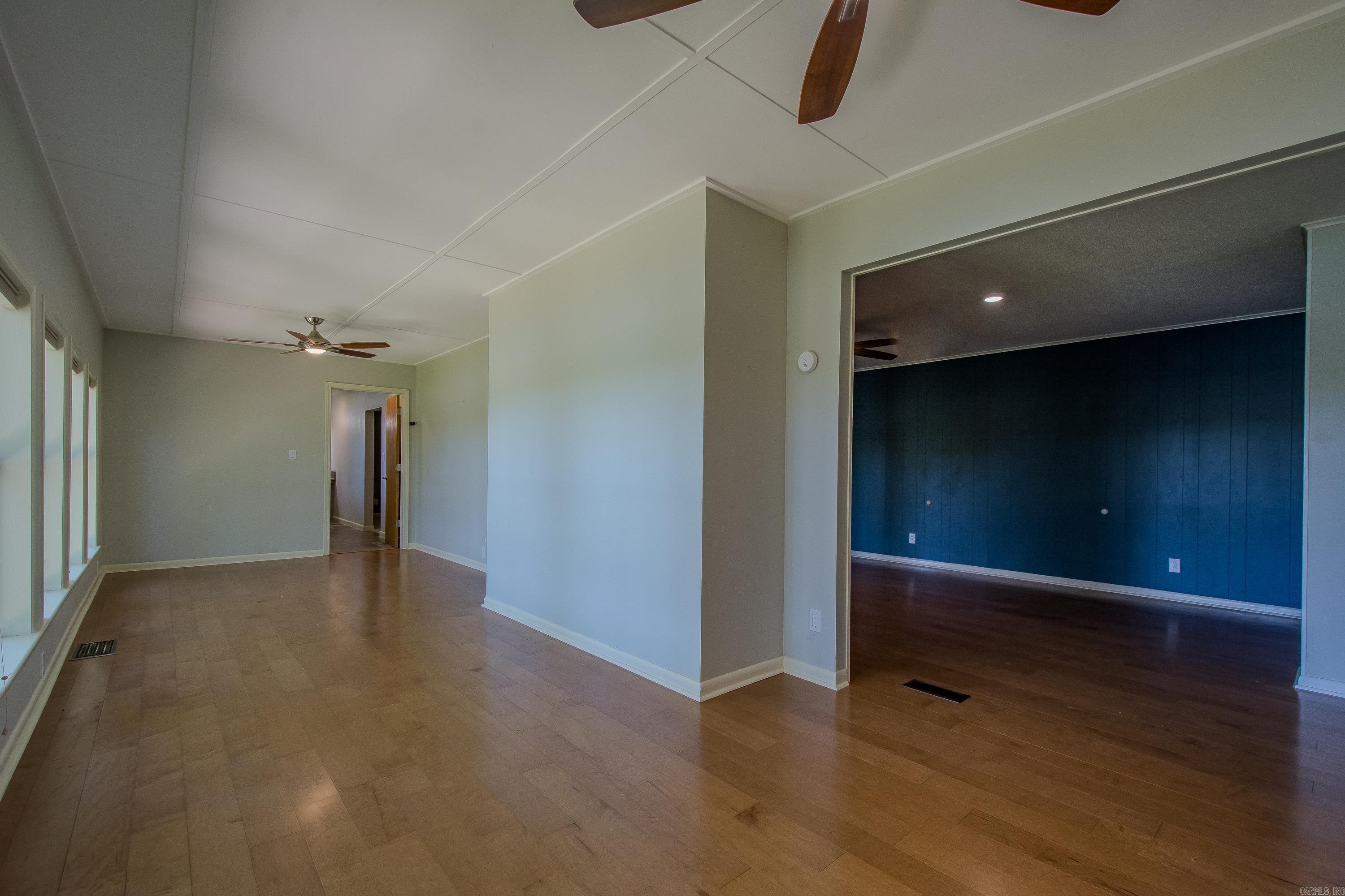 INDIANHEAD LAKES EST - Residential