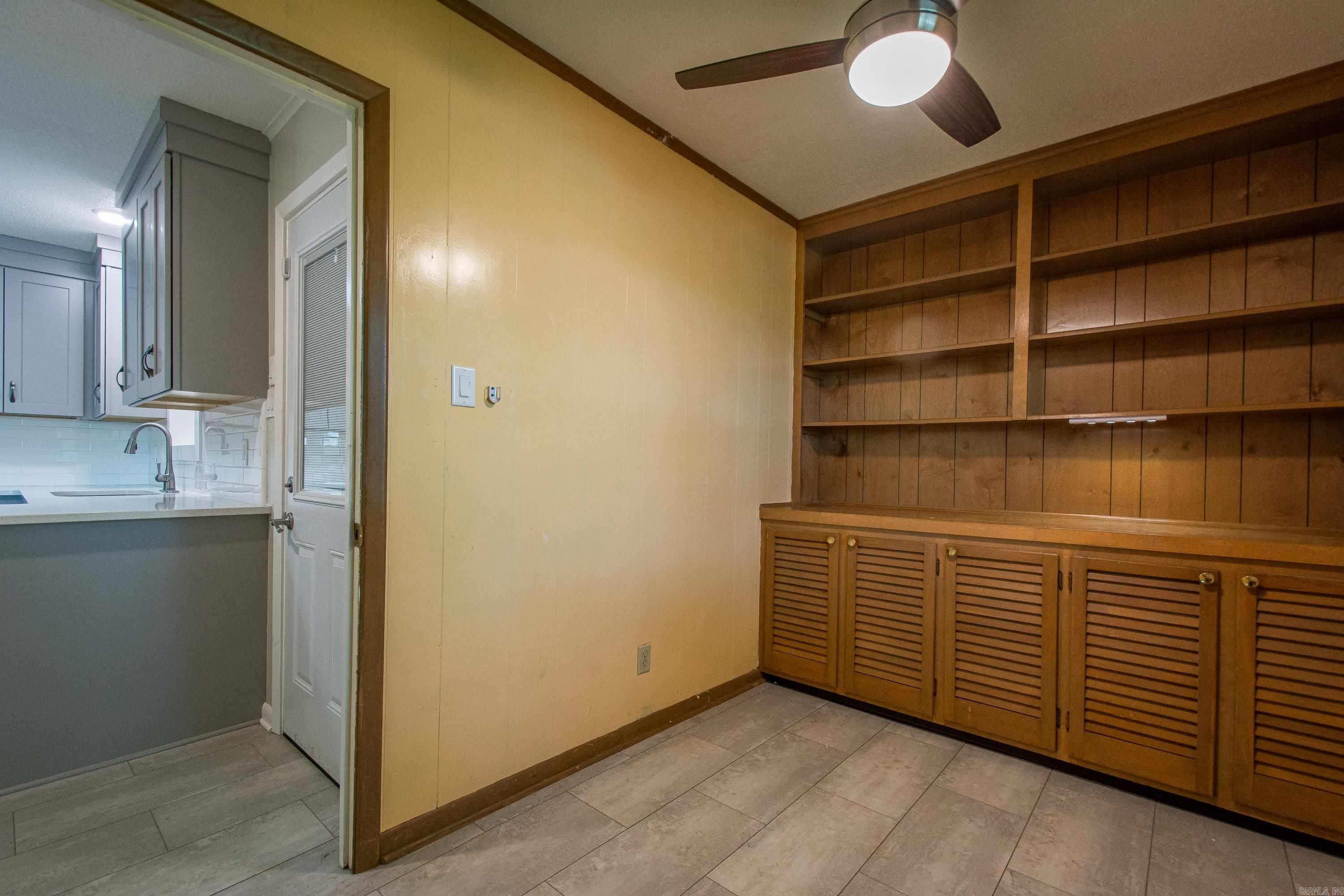 INDIANHEAD LAKES EST - Residential