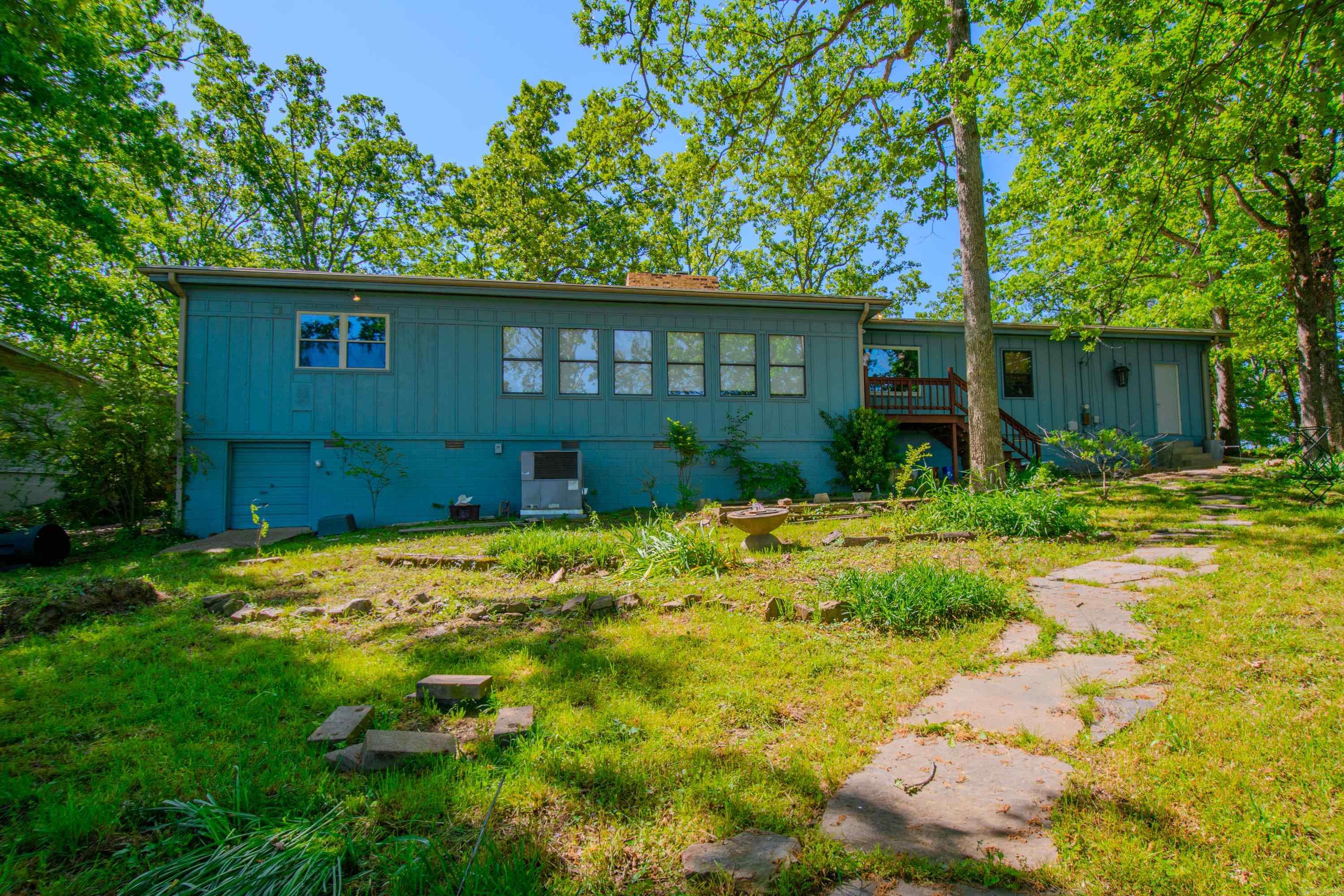 INDIANHEAD LAKES EST - Residential