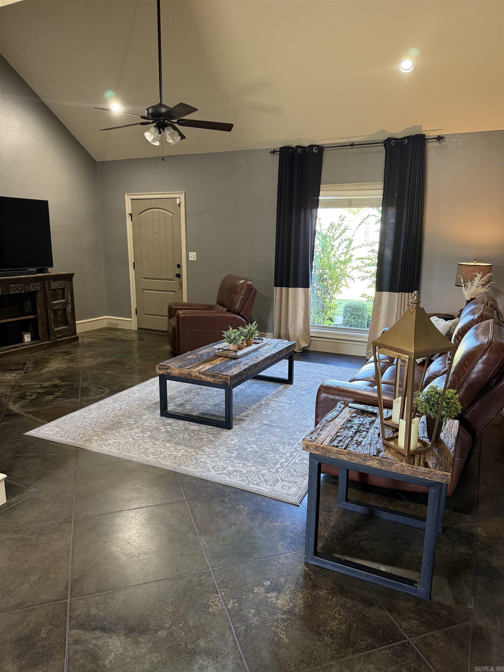 RIDGEWOOD S/D - Residential