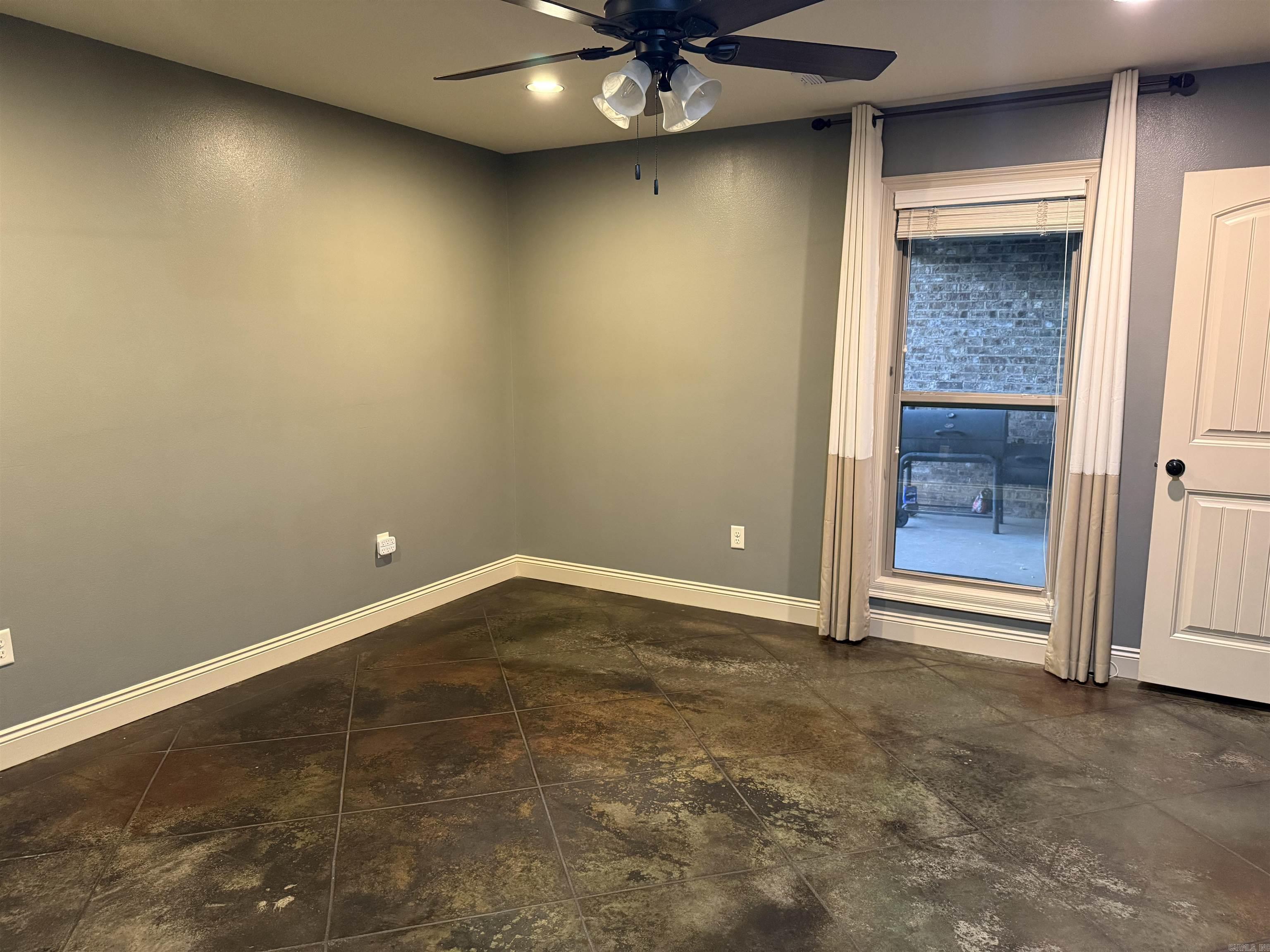 RIDGEWOOD S/D - Residential