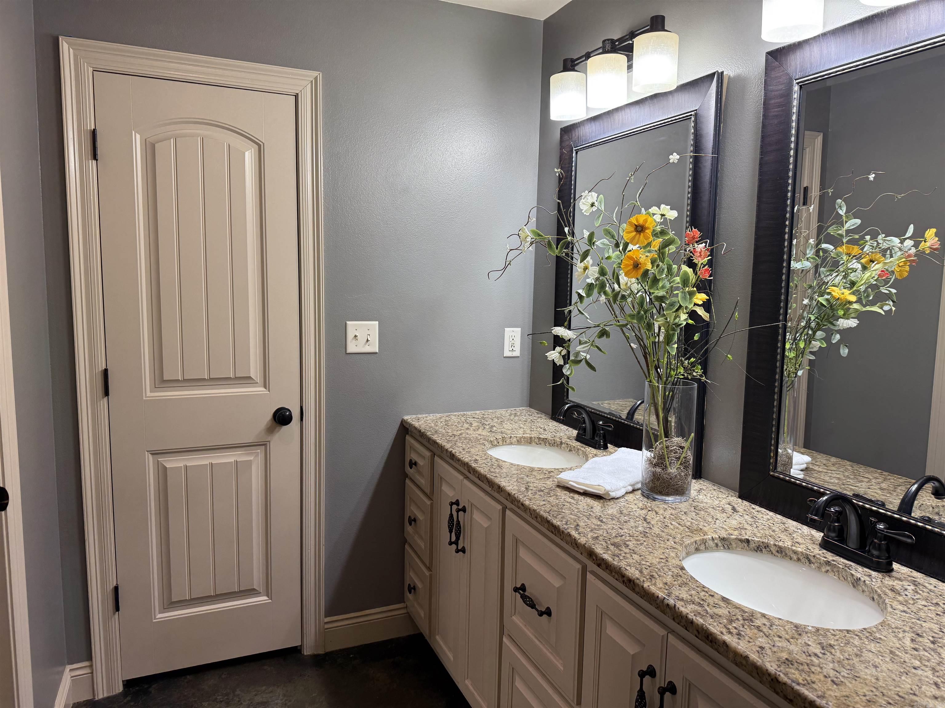 RIDGEWOOD S/D - Residential