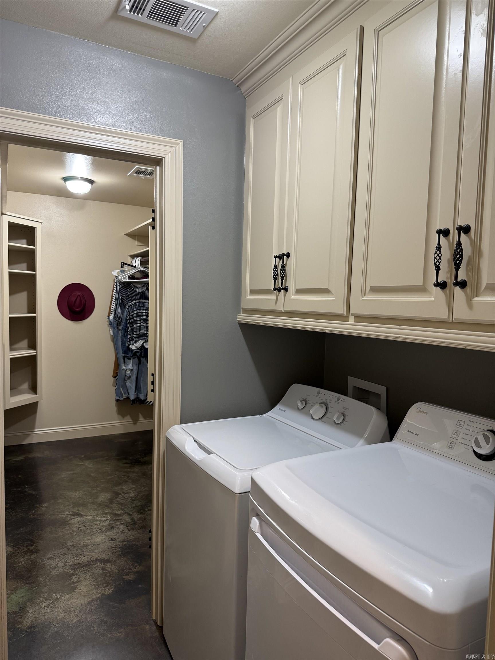 RIDGEWOOD S/D - Residential