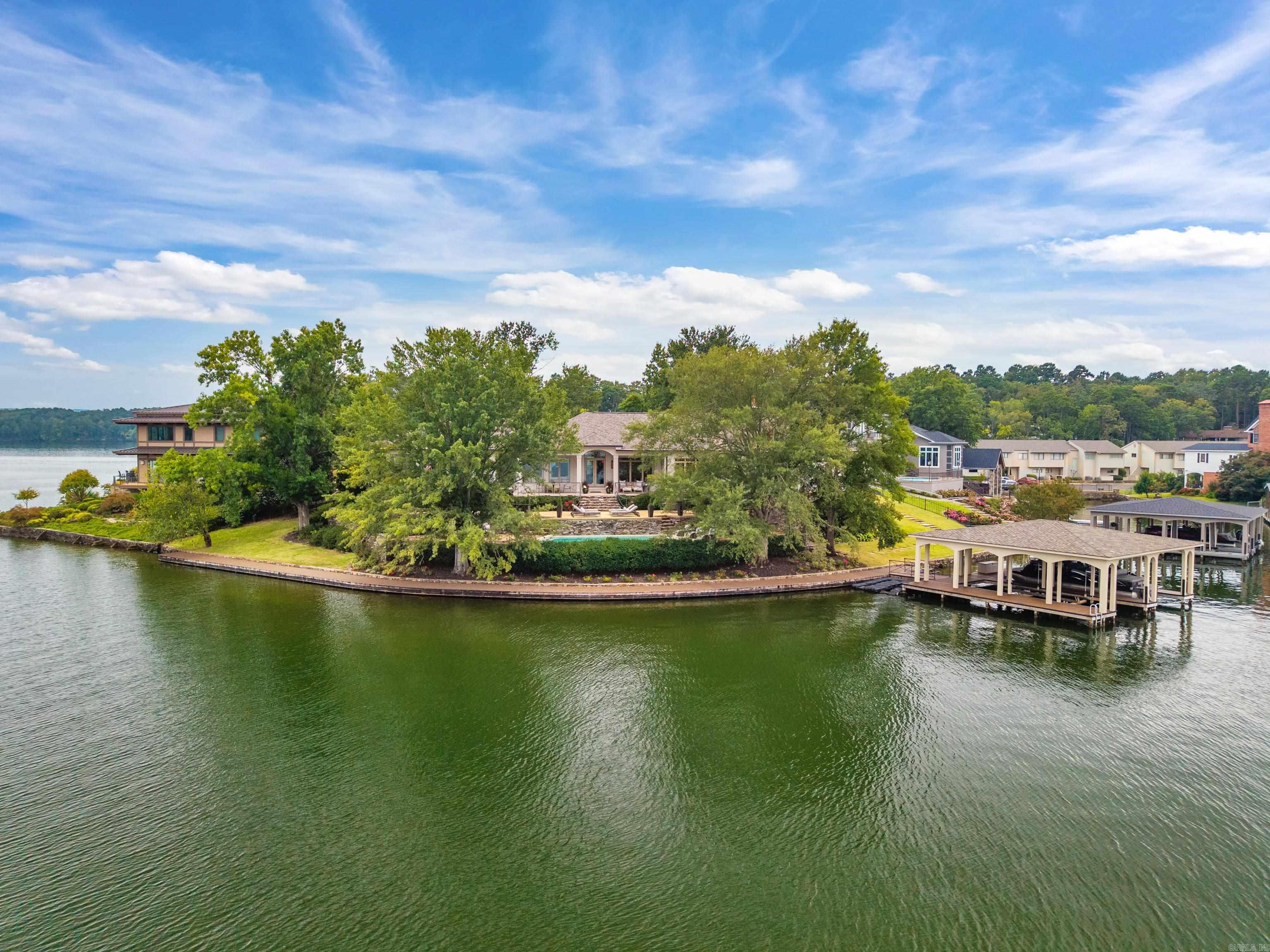 Long Island Point - Residential