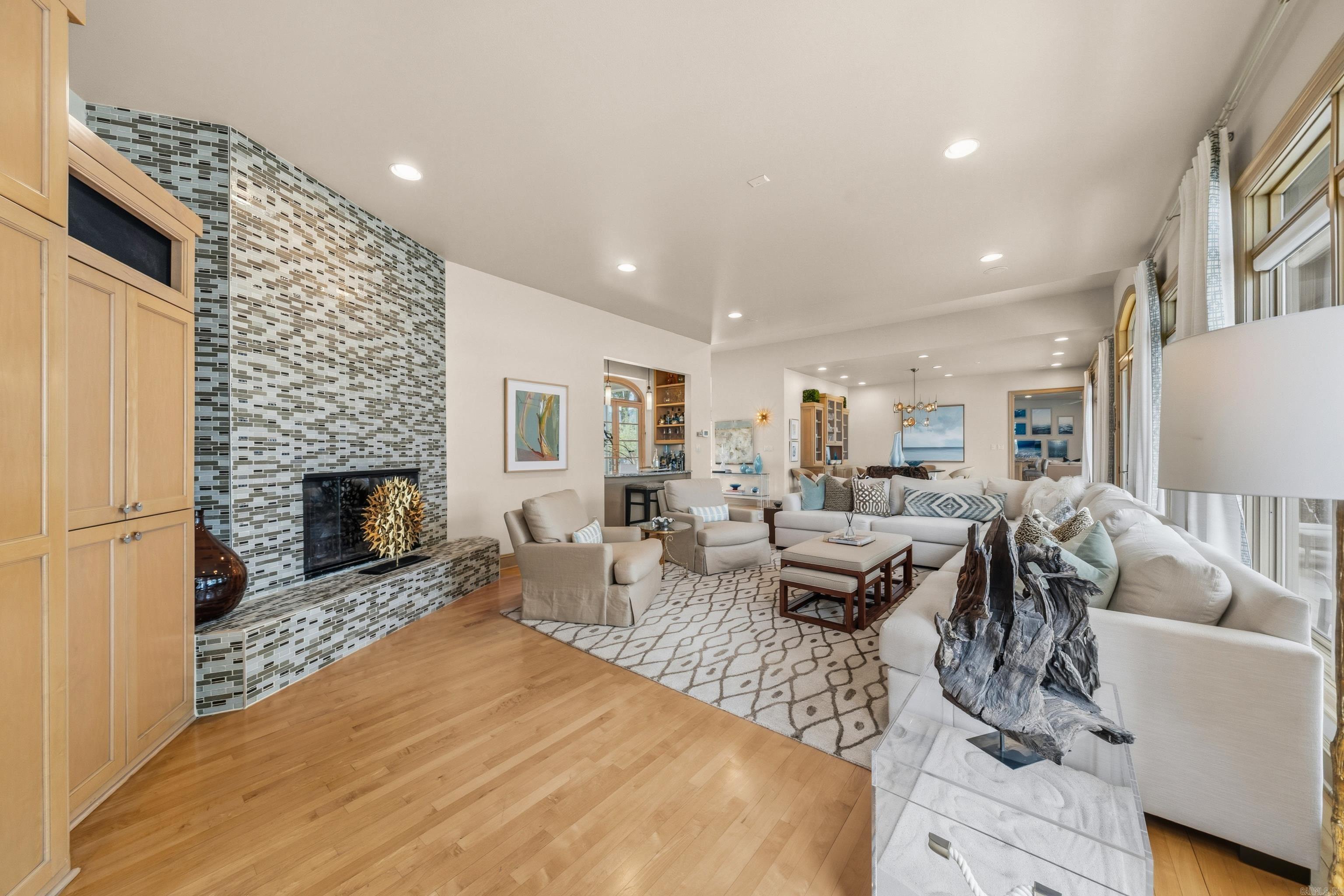 Long Island Point - Residential