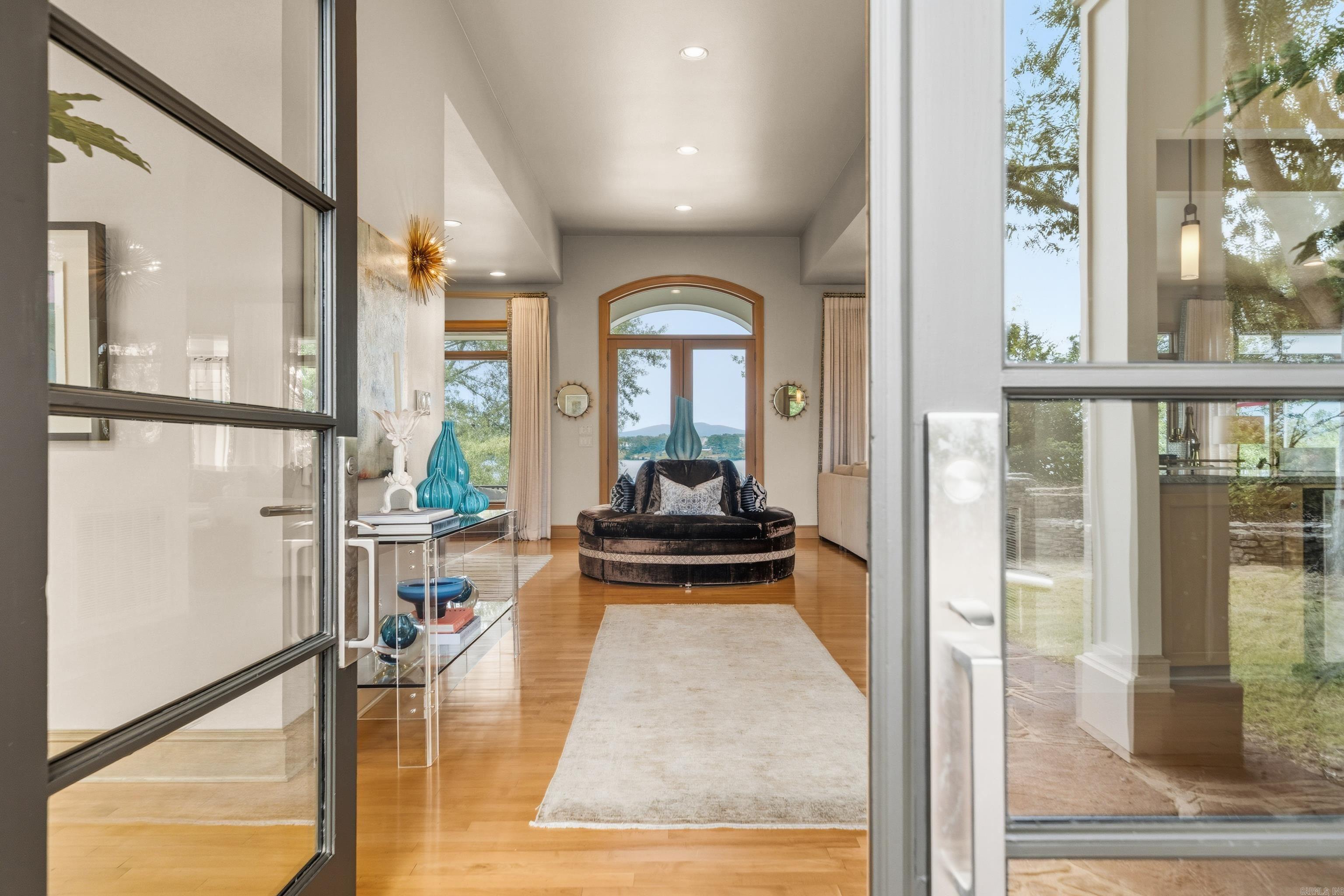 Long Island Point - Residential