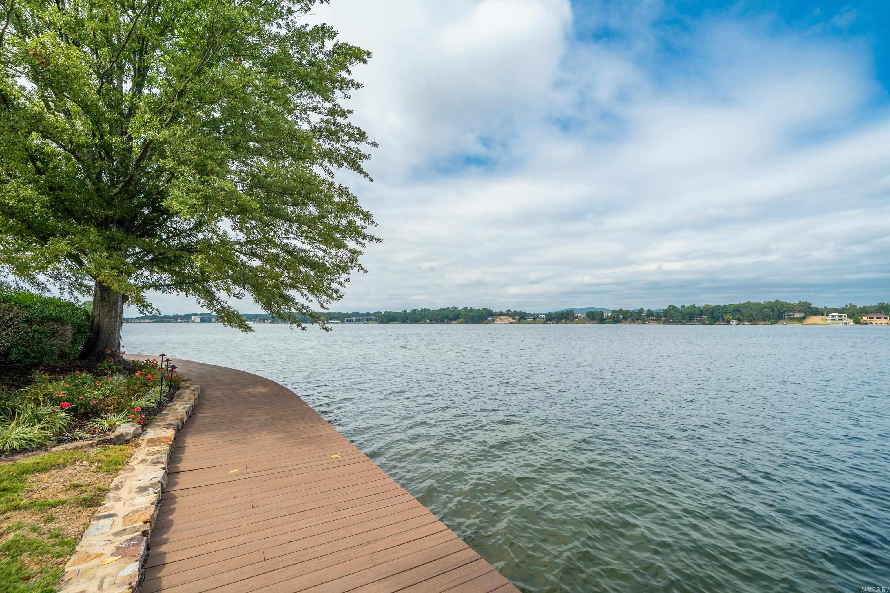 Long Island Point - Residential