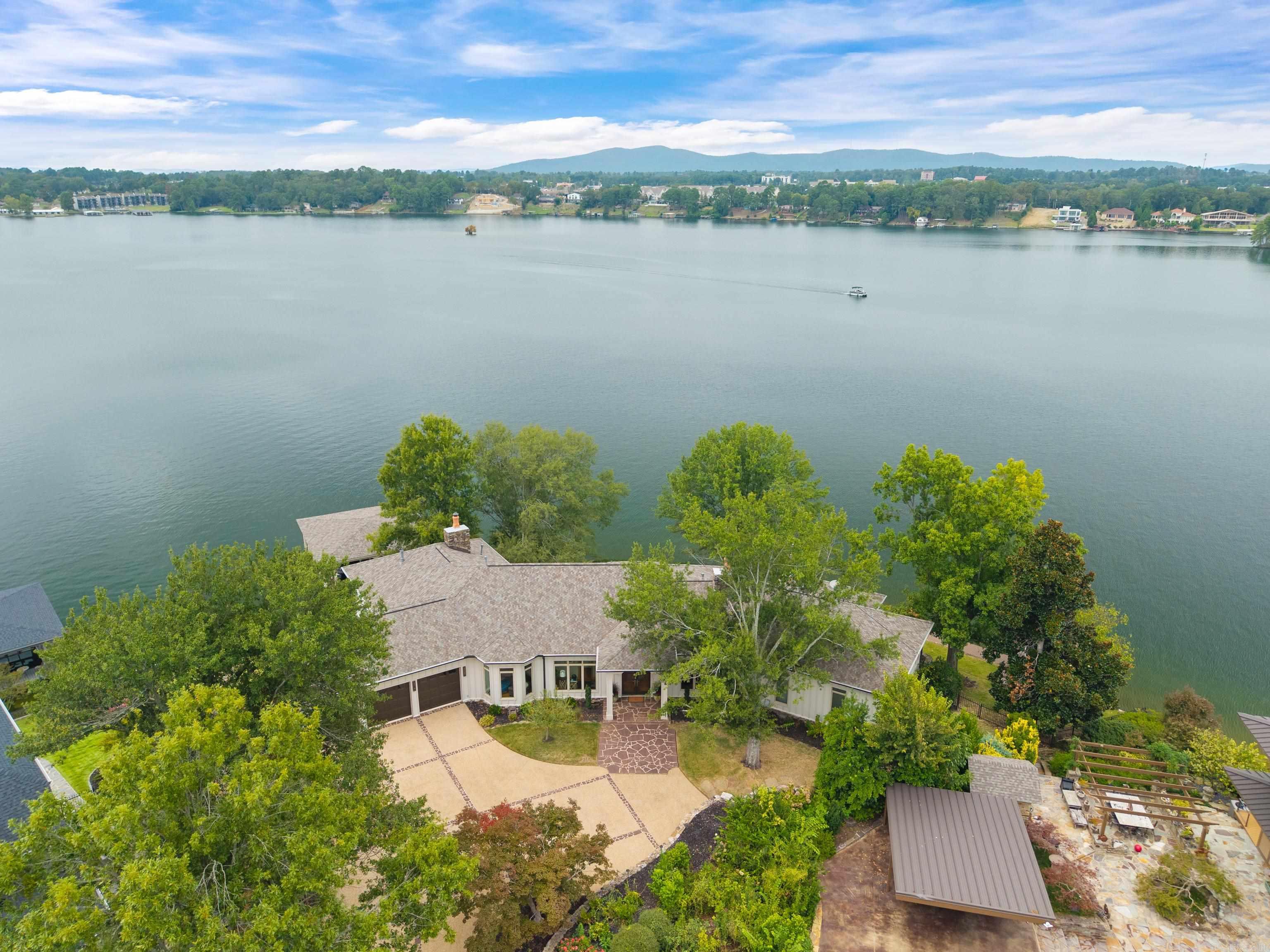 Long Island Point - Residential