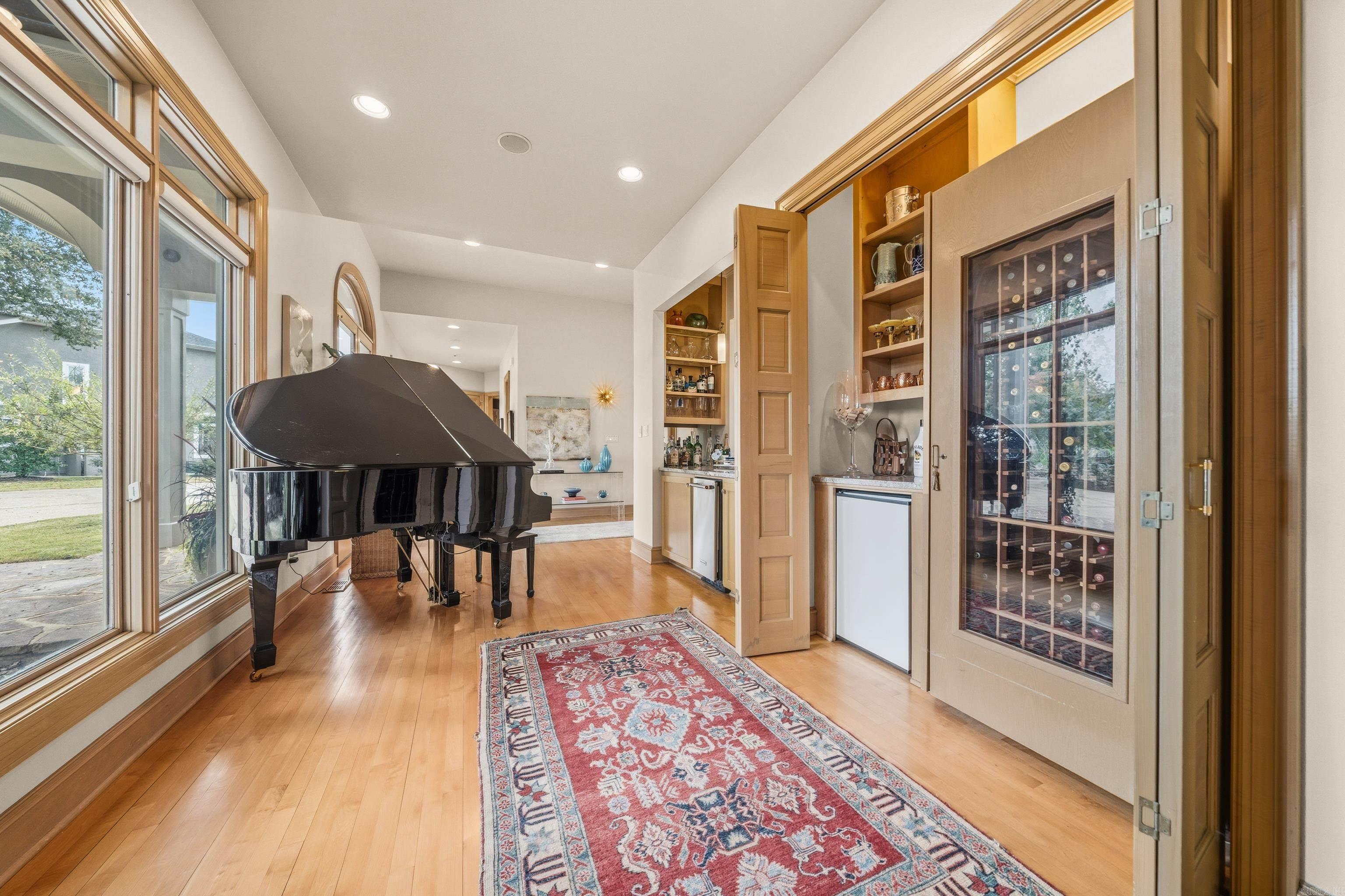 Long Island Point - Residential