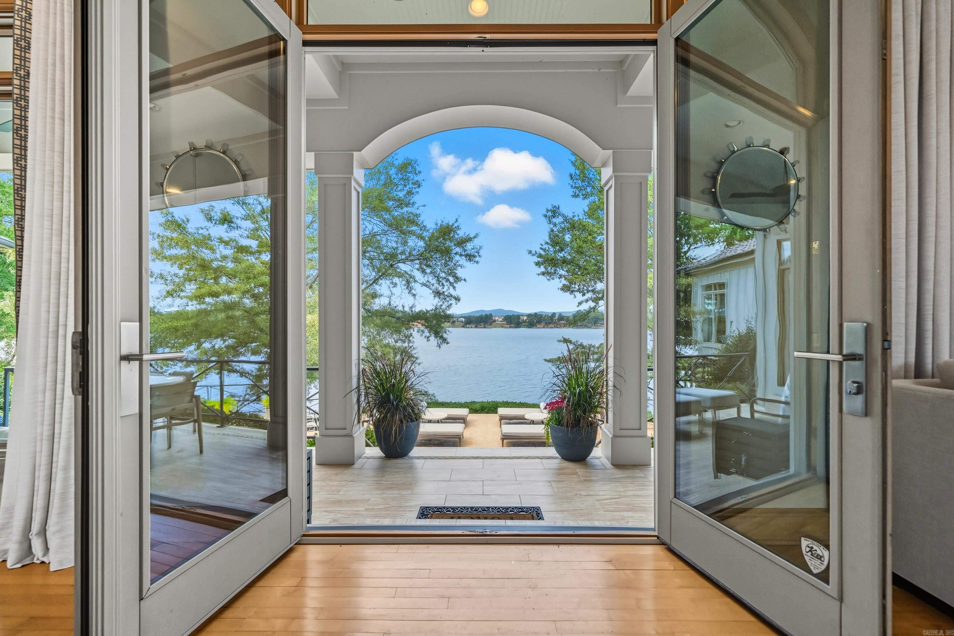 Long Island Point - Residential