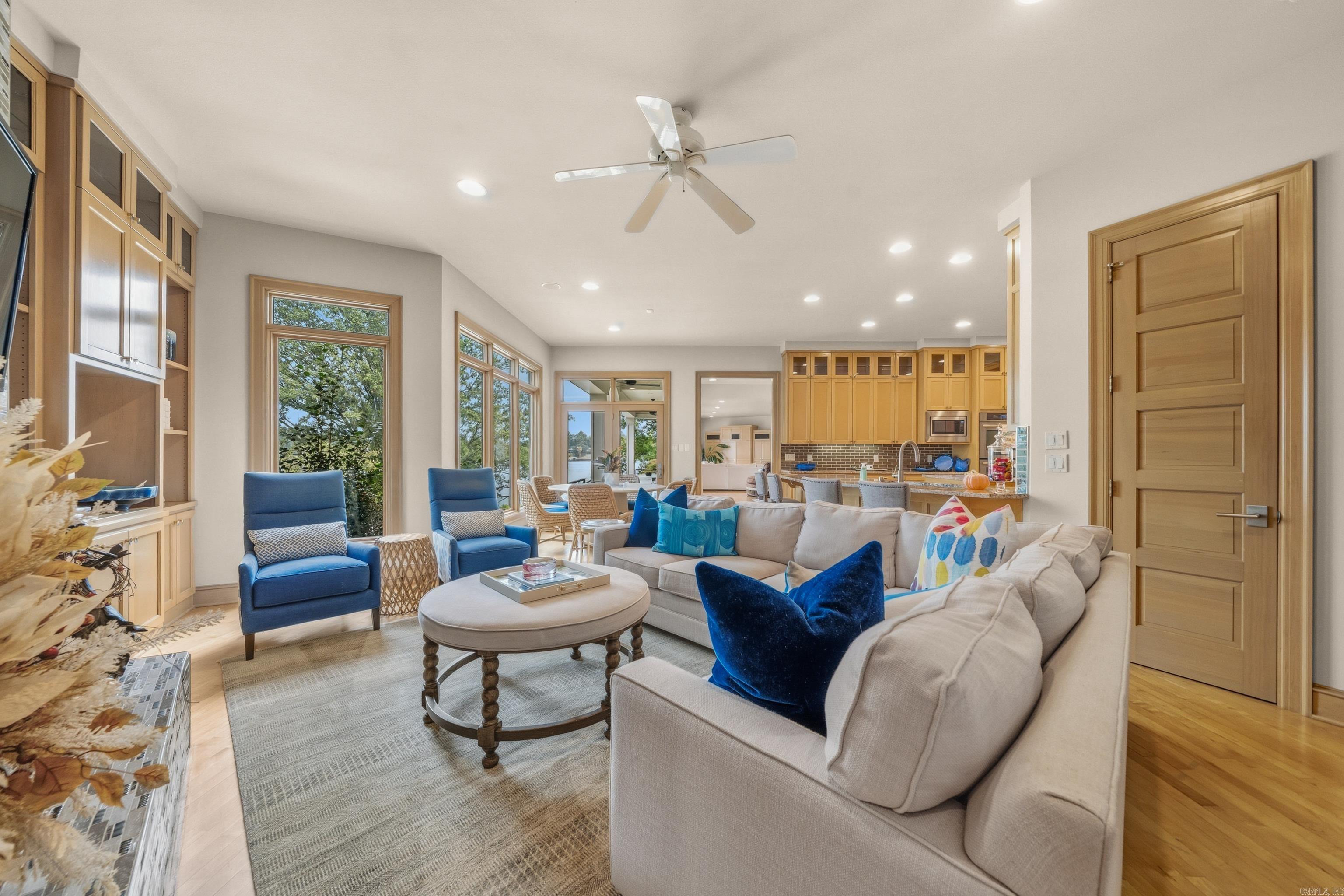Long Island Point - Residential
