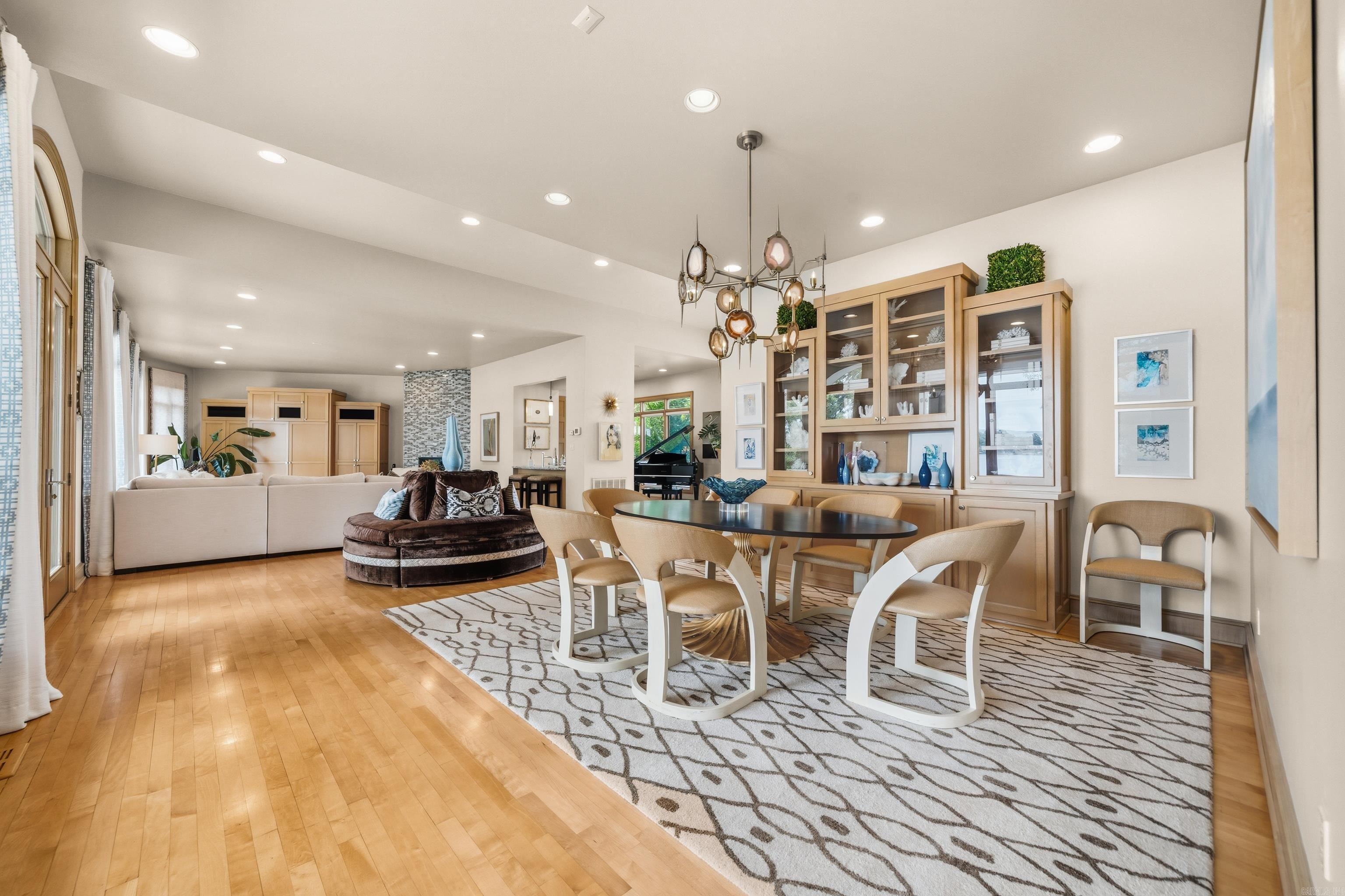 Long Island Point - Residential