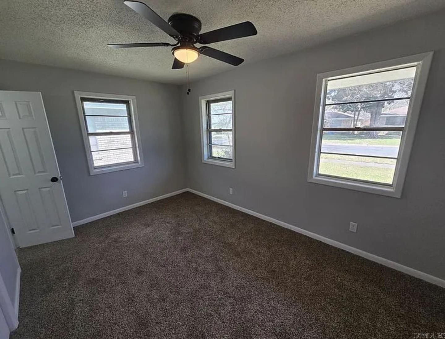 nil - Residential Lease