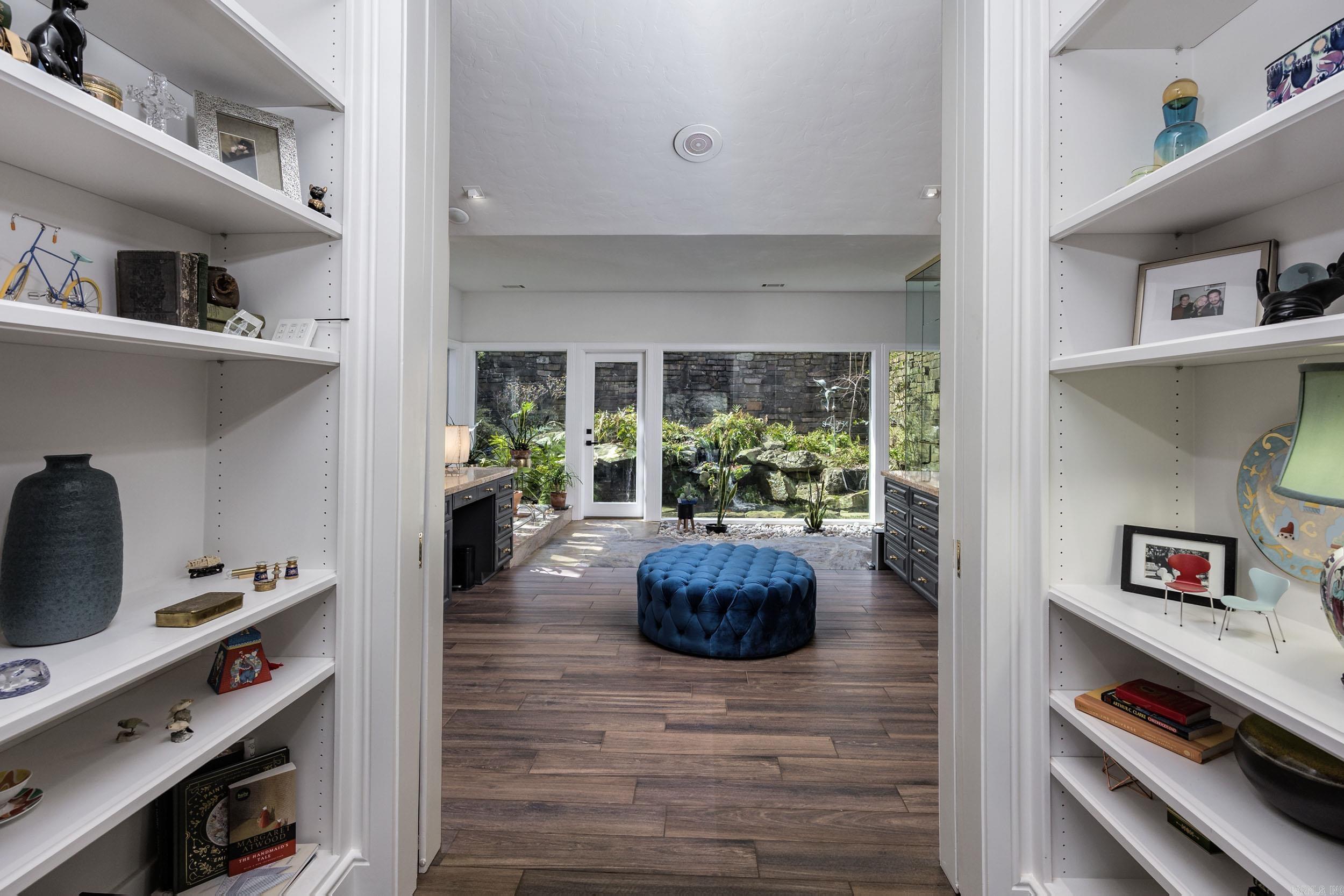 PLEASANT VALLEY - Residential