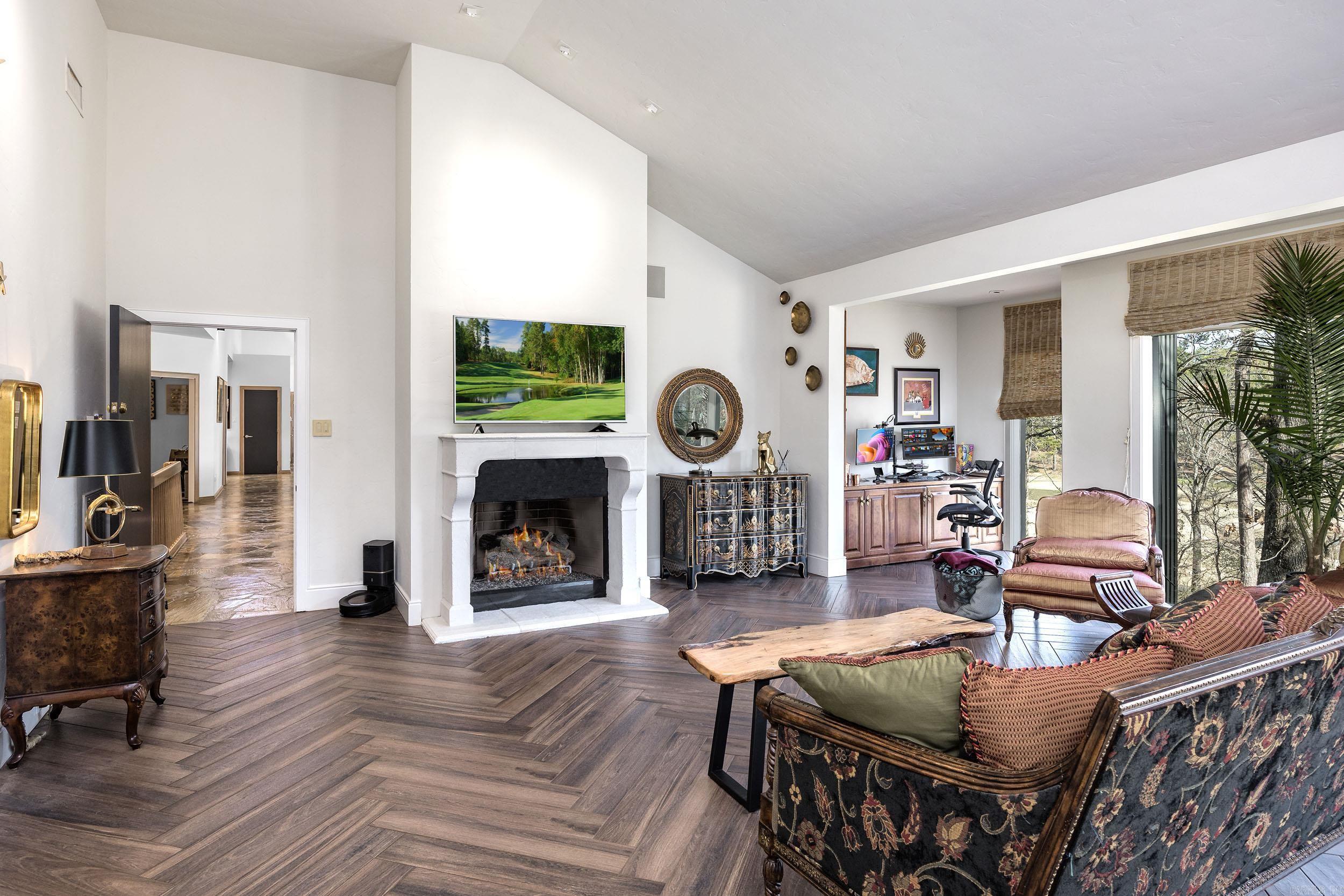 PLEASANT VALLEY - Residential