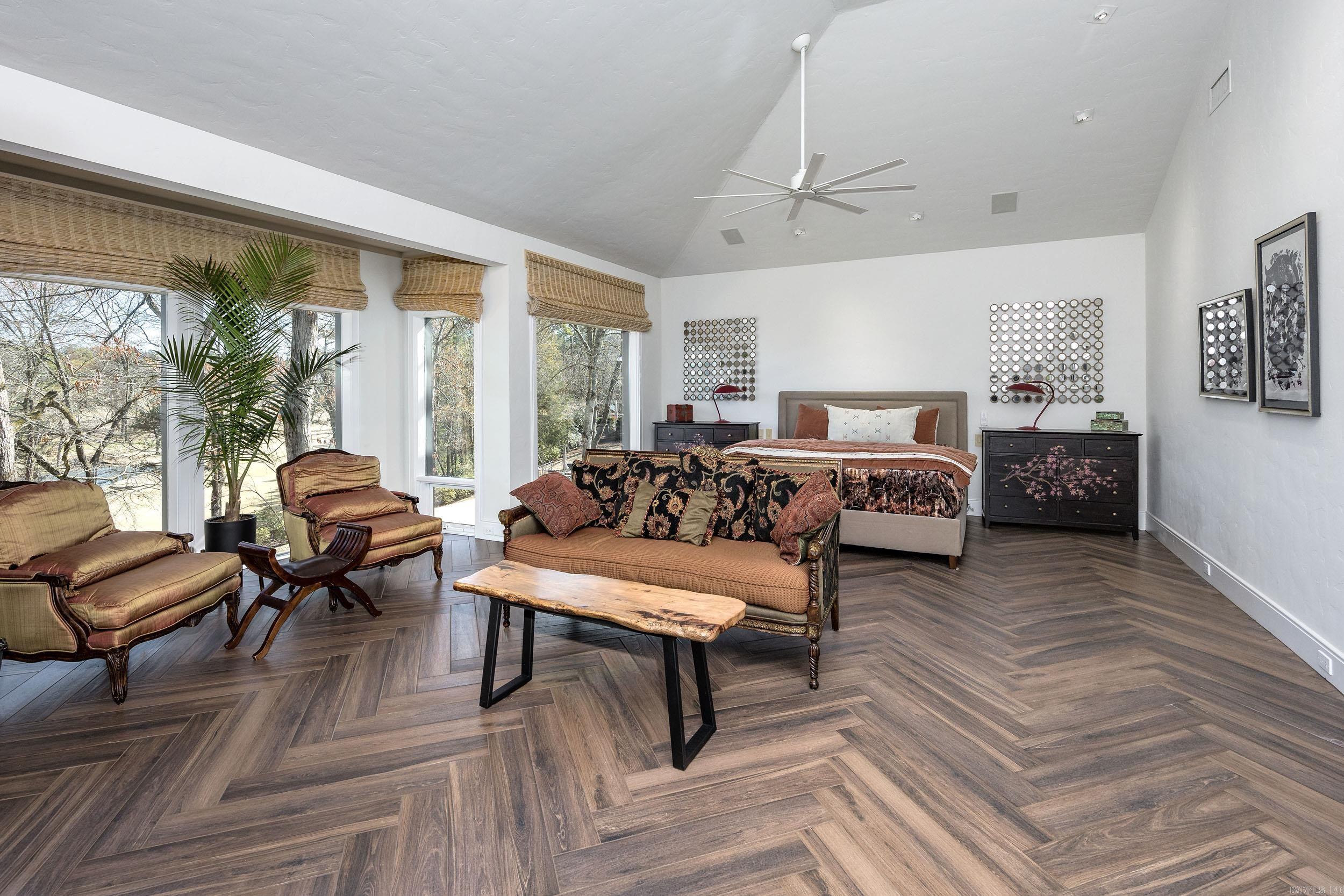 PLEASANT VALLEY - Residential