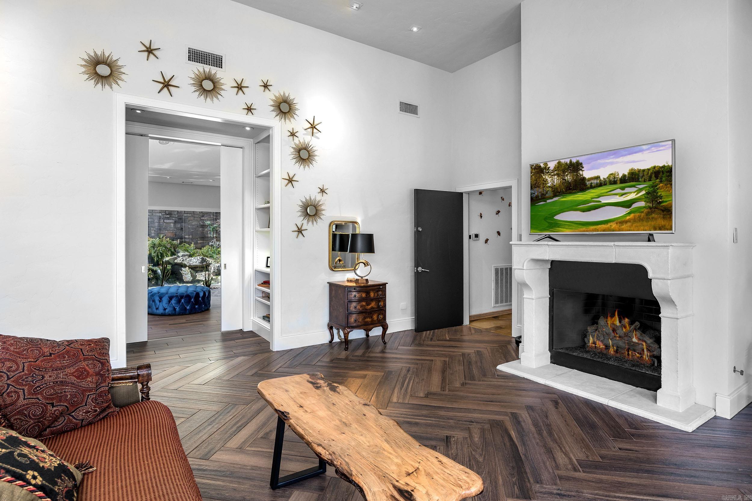 PLEASANT VALLEY - Residential