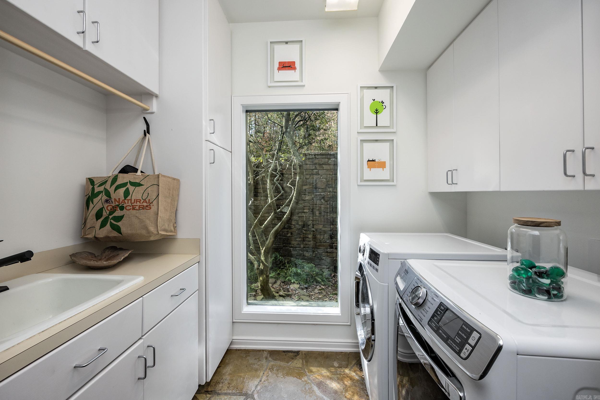 PLEASANT VALLEY - Residential